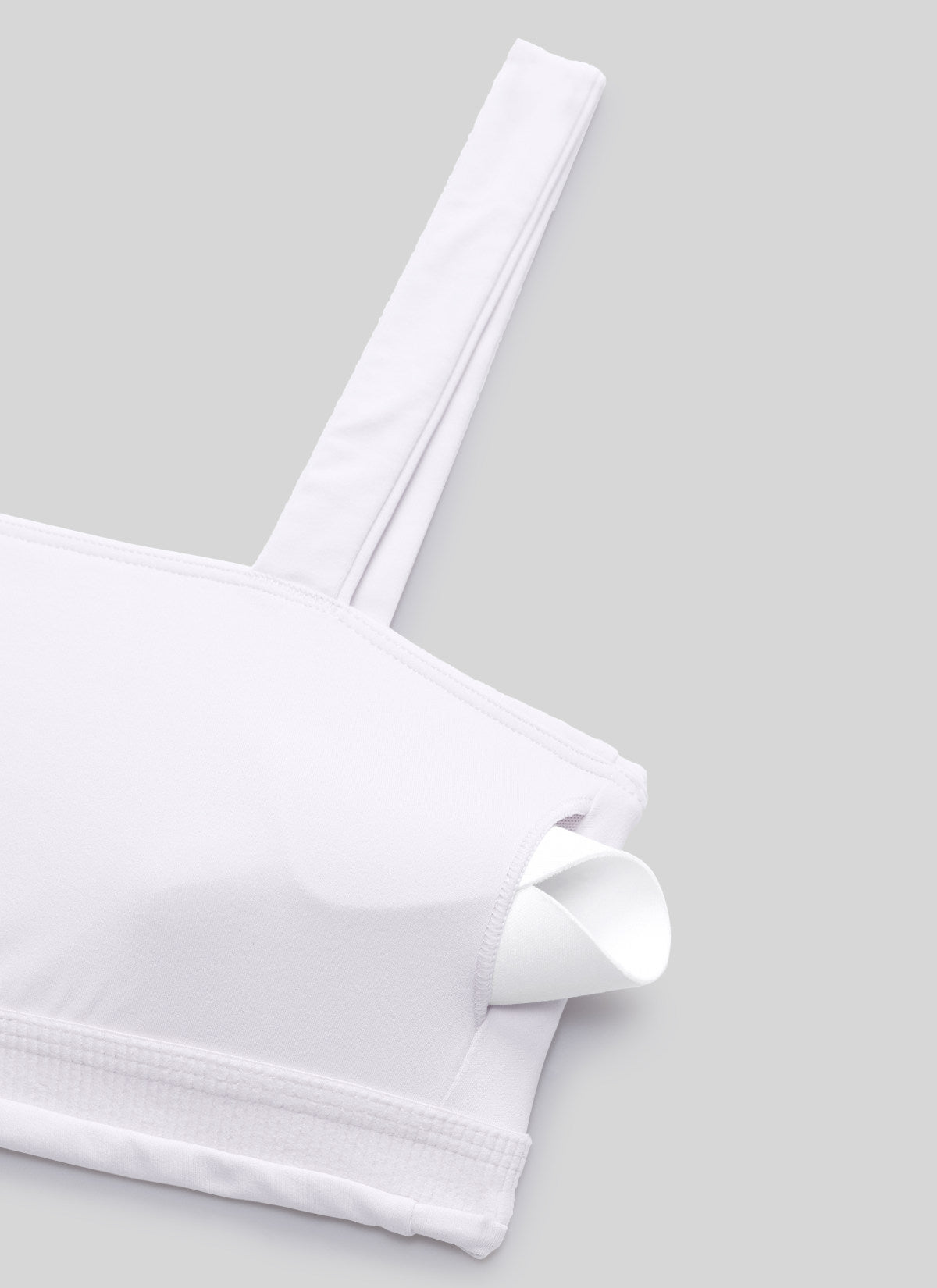 CRZ YOGA Dame Butterlift Trenings-Sports-BH med Firkantet Utringning og Innebygd BH Hvit @model_info:DETAIL