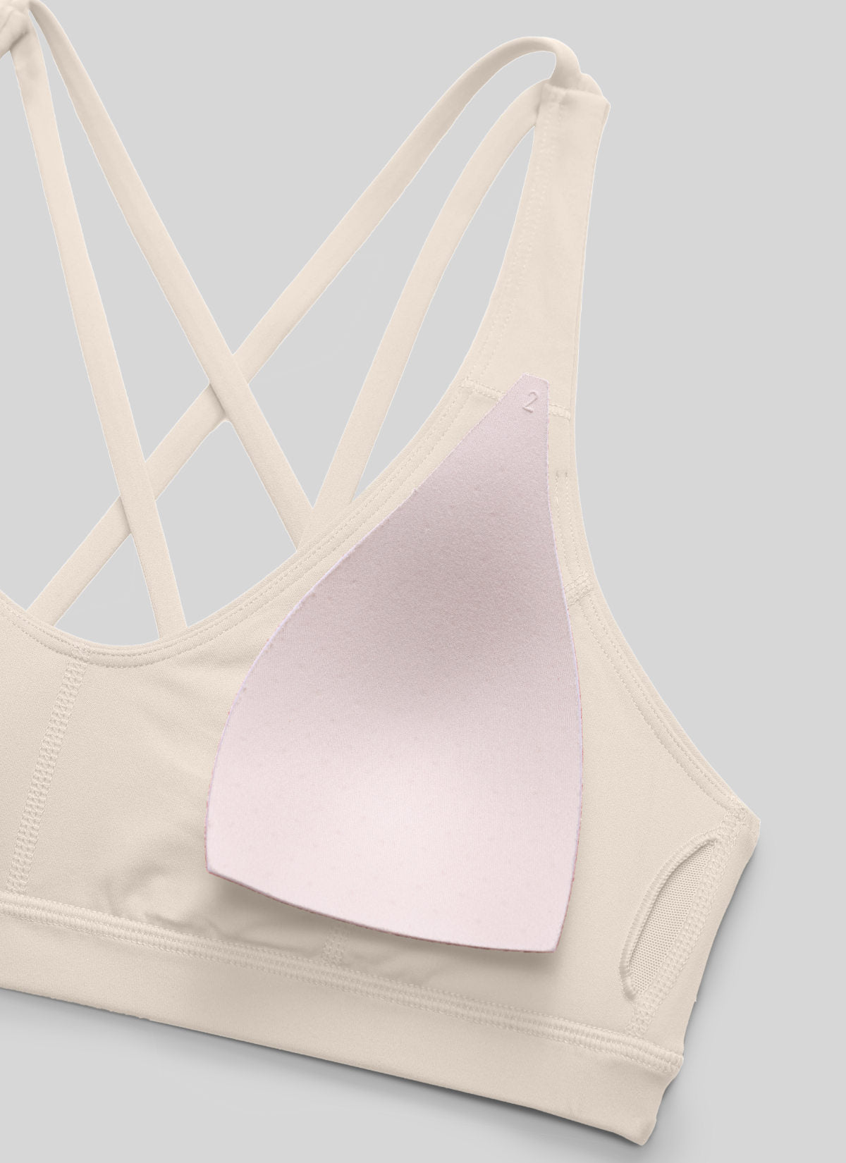 CRZ YOGA Women's Butterlift Workout U Neck Cross Back Sports Bra Mojave Tan @model_info:DETAIL