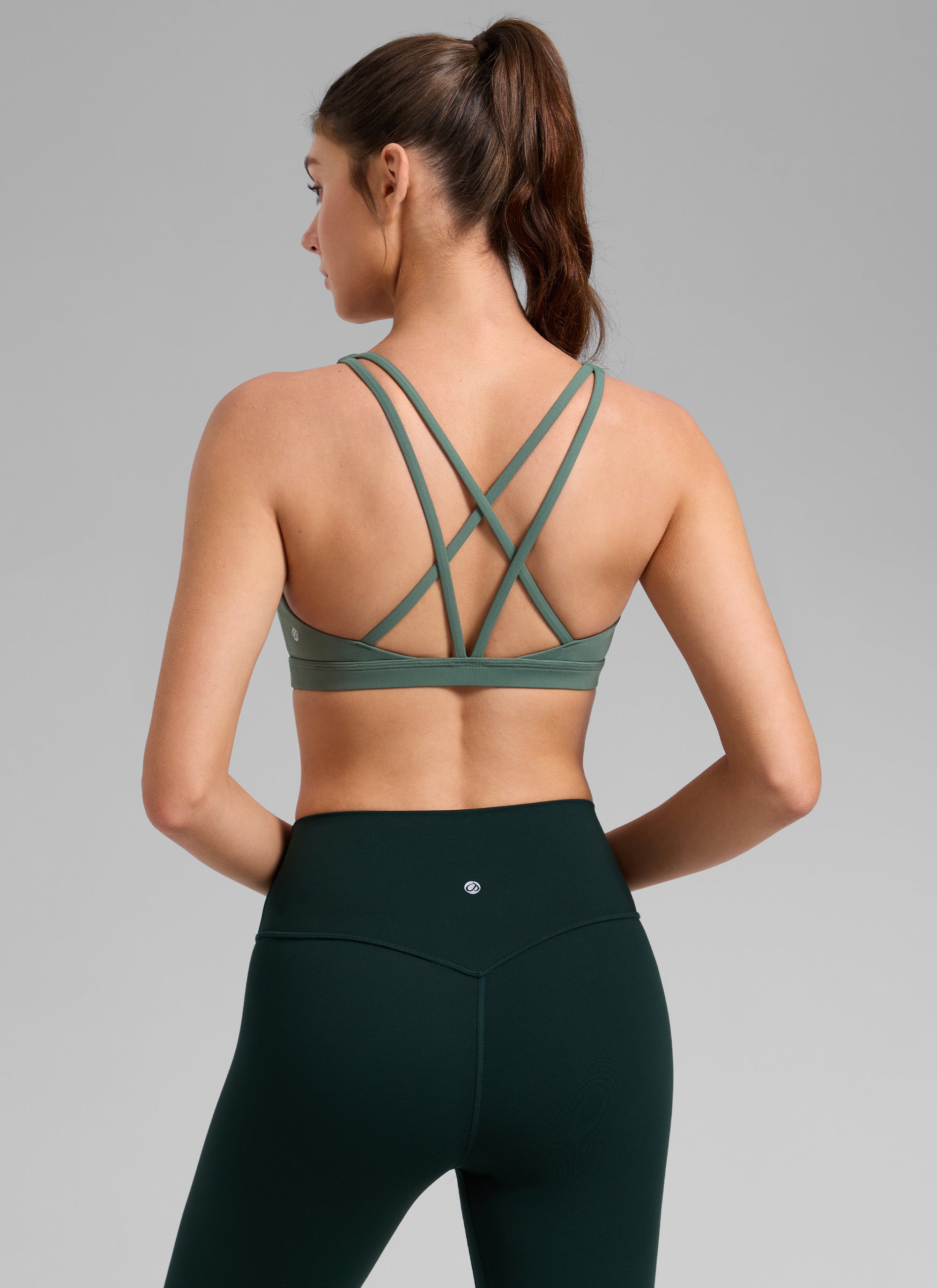 CRZ YOGA Butterlift Sujetador Deportivo de Entrenamiento con Escote en U y Espalda Cruzada para Mujer Verde Bosque Oscuro