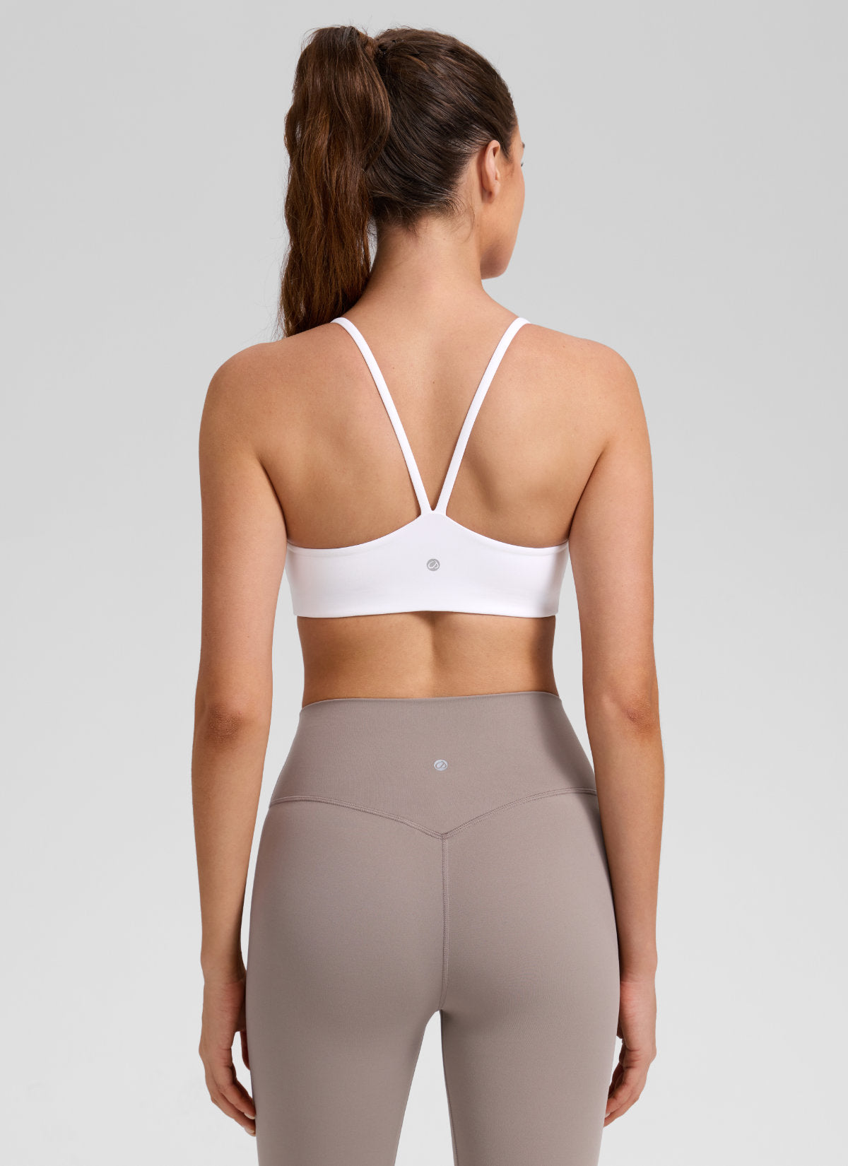 CRZ YOGA Butterlift® Yoga V-rygg sports-BH med dobbeltfôr for dame, hvit @model_info:Gelya