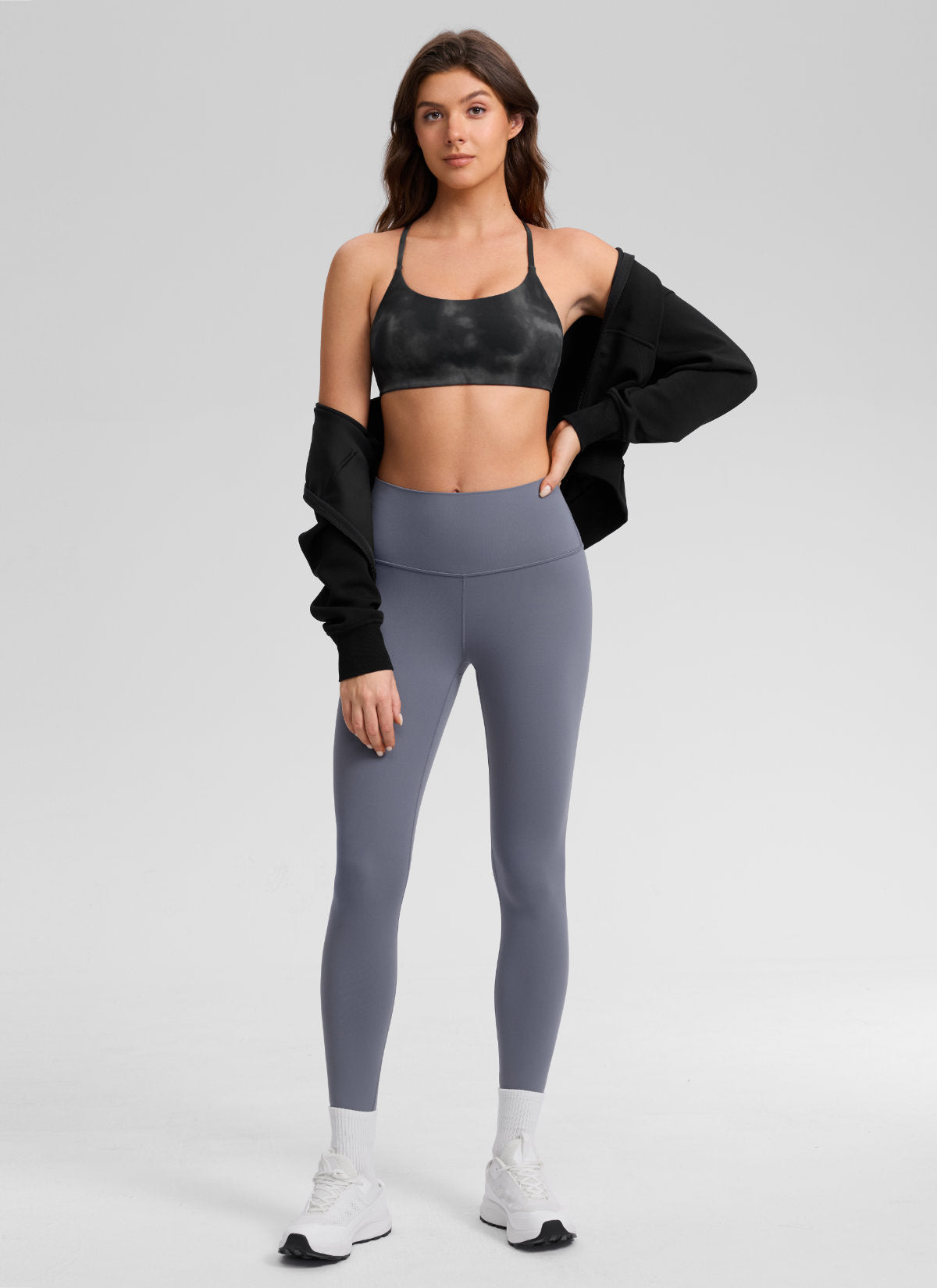 CRZ YOGA Women's Butterlift® Yoga V Back Double Lined Sports BH Grå Tie Dye Blomster @model_info:Gelya