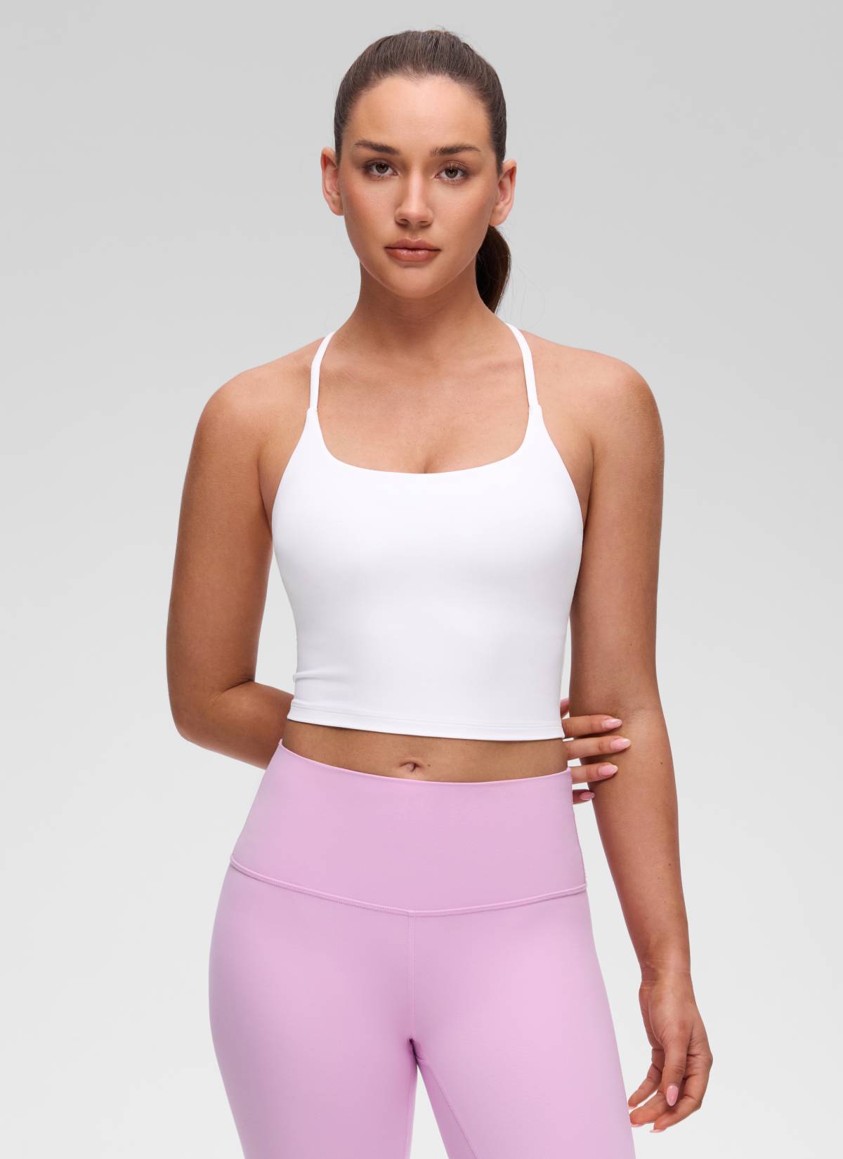 CRZ YOGA Damen- Butterluxe -Tanktop mit U-Ausschnitt, gedrehtem Rücken und integriertem BH, weiß