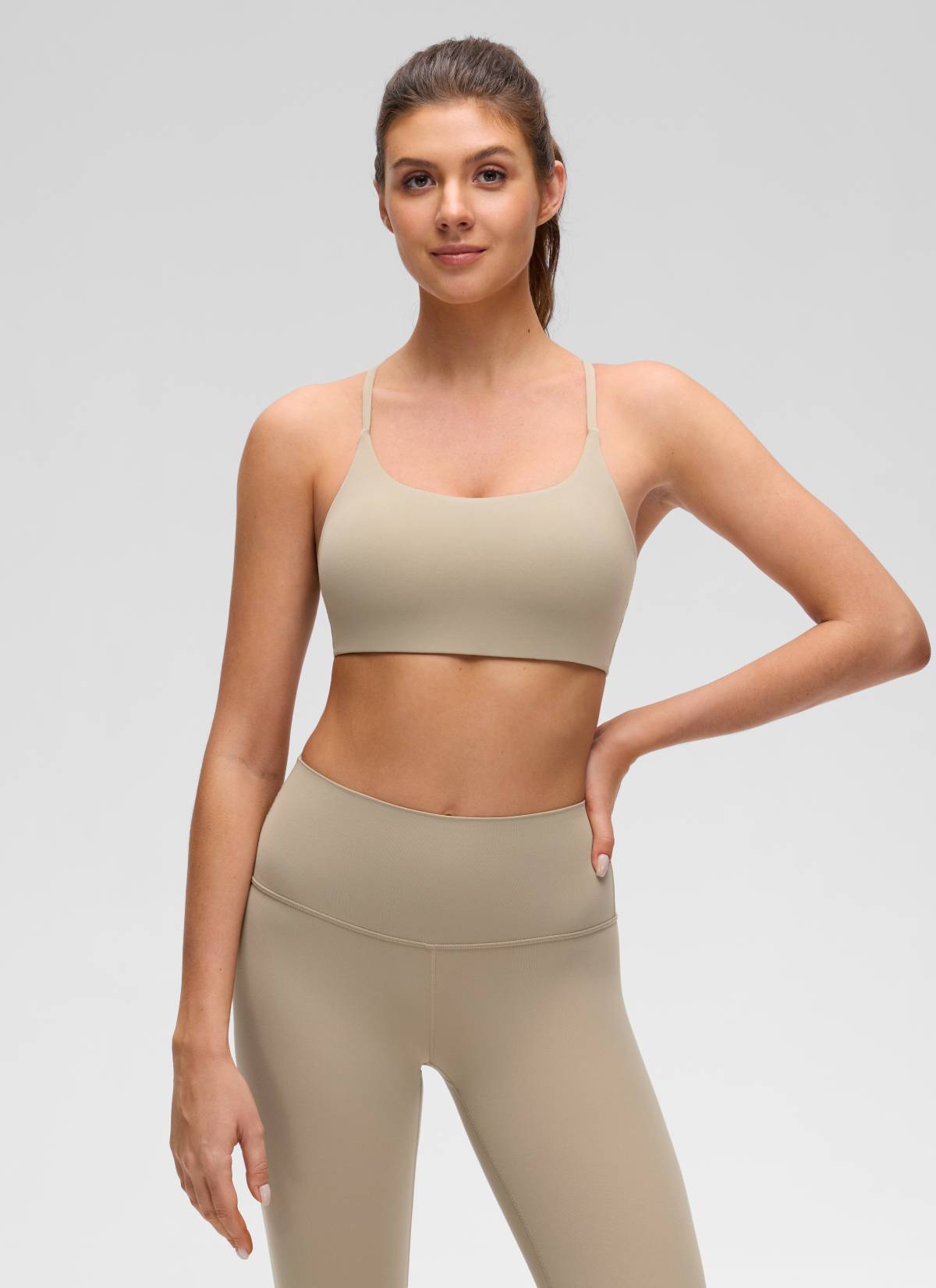 CRZ YOGA – Sutien sport pentru femei Butterluxe, cu decolteu rotund, model răsucit la spate, culoare Oak