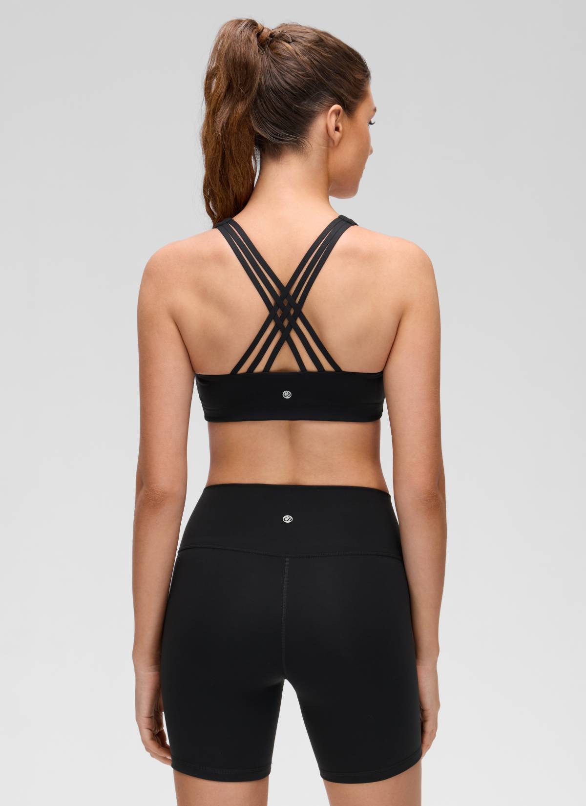 Soutien-gorge de sport de yoga Butterluxe à col en V et dos à brides CRZ YOGA pour femme Noir