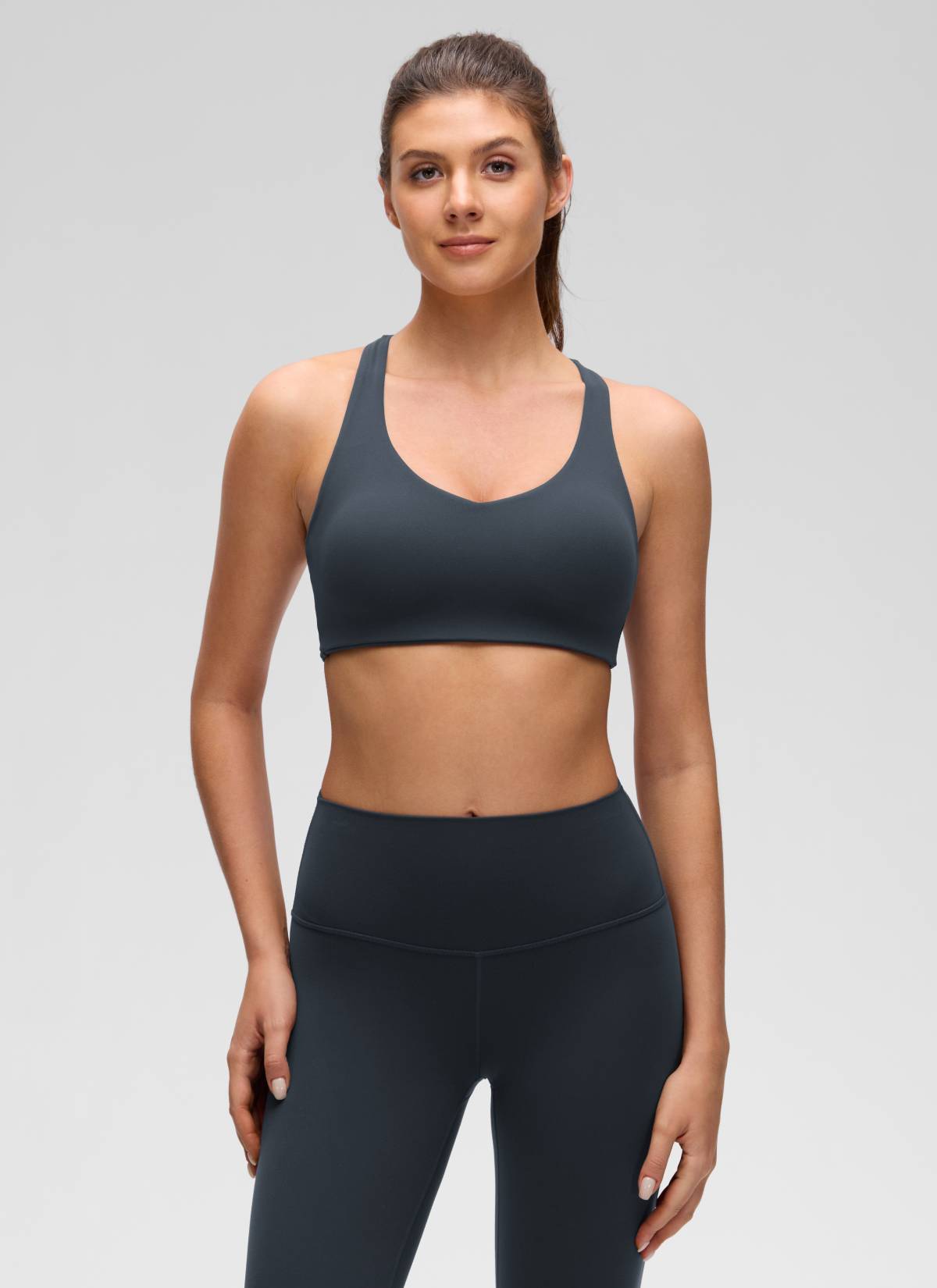 Soutien-gorge de sport de yoga Butterluxe à col en V et dos à brides CRZ YOGA pour femme Bleu marine True Navy