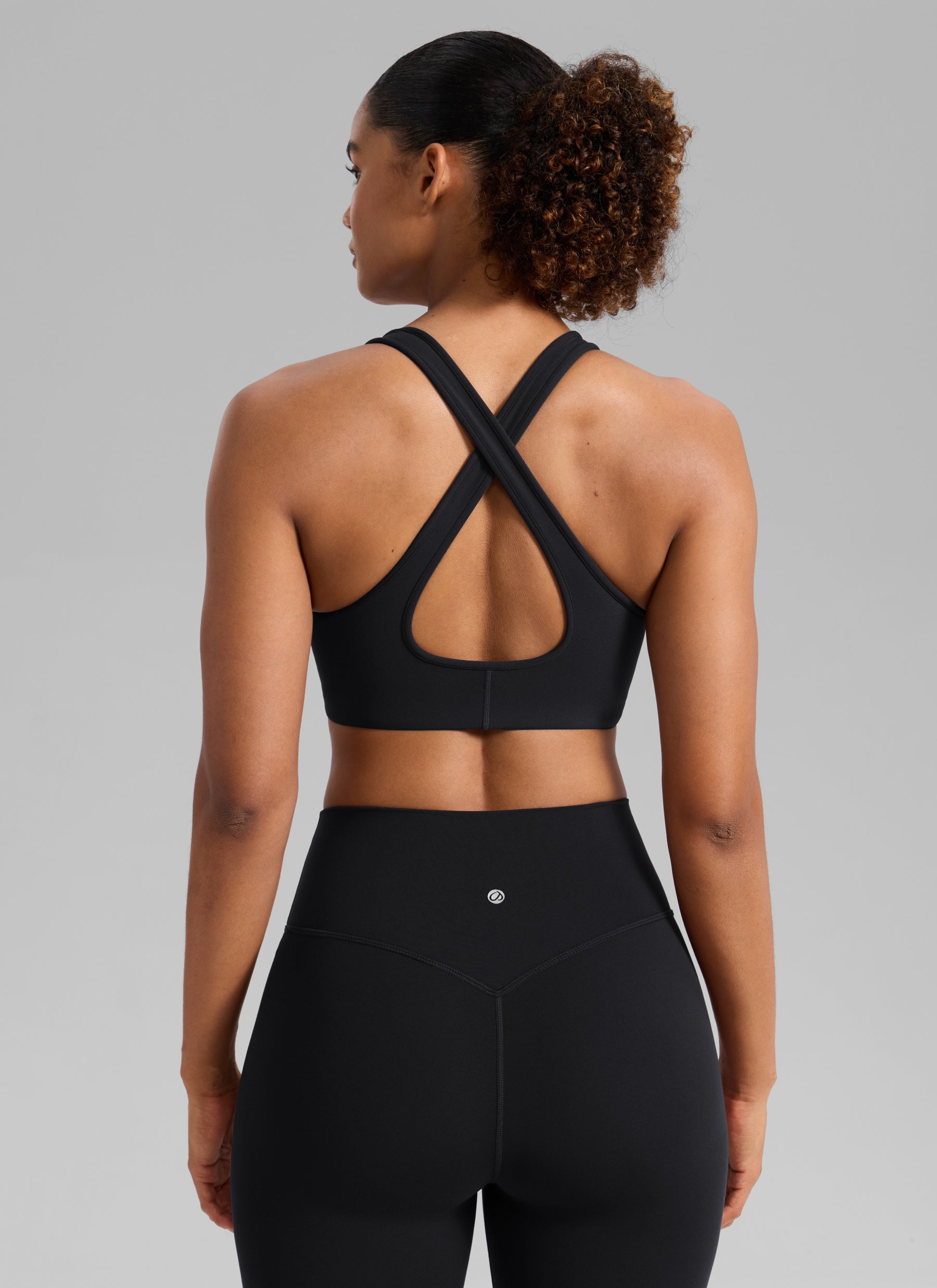 CRZ YOGA Mujer Sujetador Deportivo Butterlift® de Entrenamiento con Cuello en V Profundo y Espalda Cruzada Negro