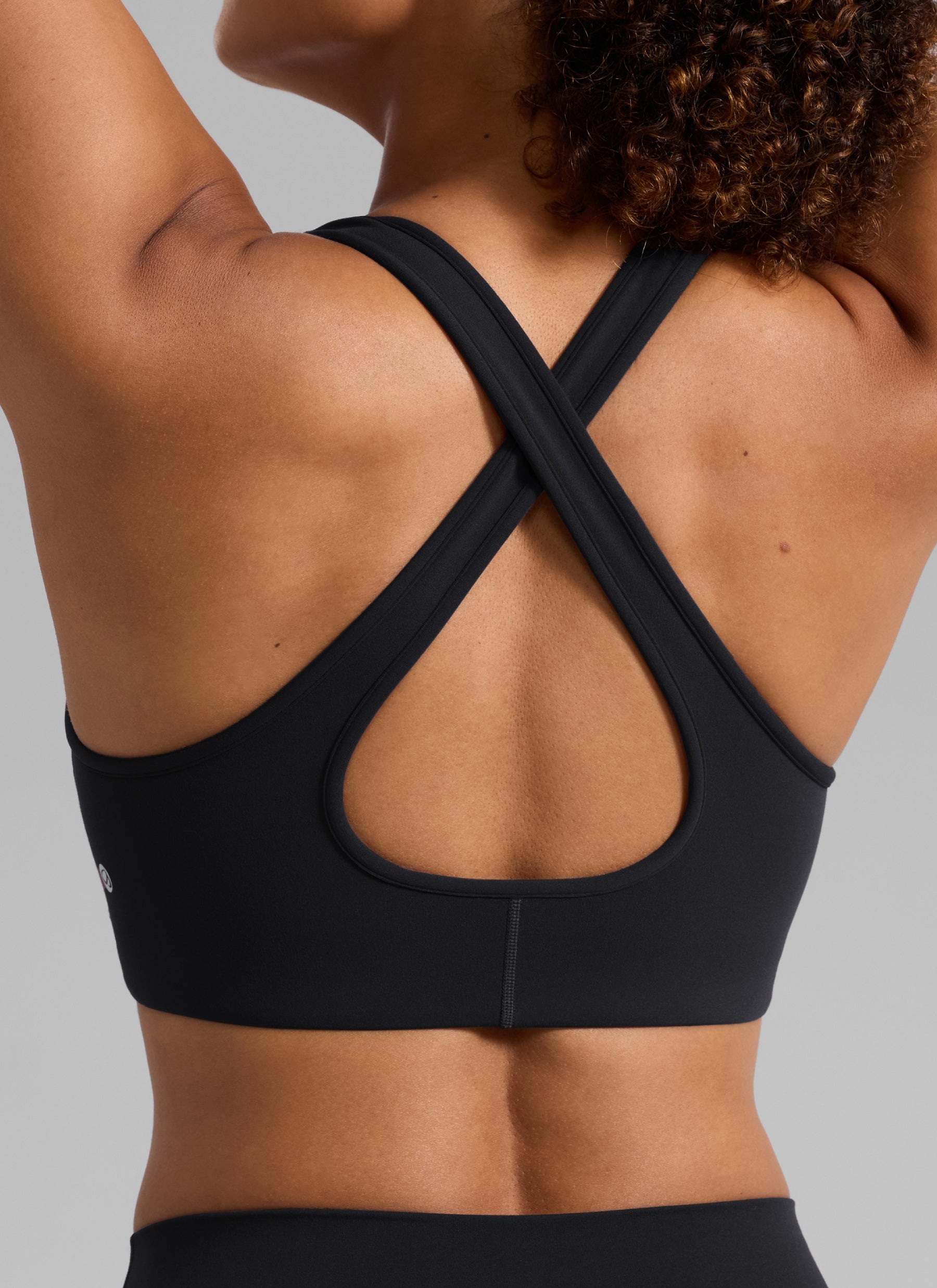 CRZ YOGA Mujer Sujetador Deportivo Butterlift® de Entrenamiento con Cuello en V Profundo y Espalda Cruzada Negro