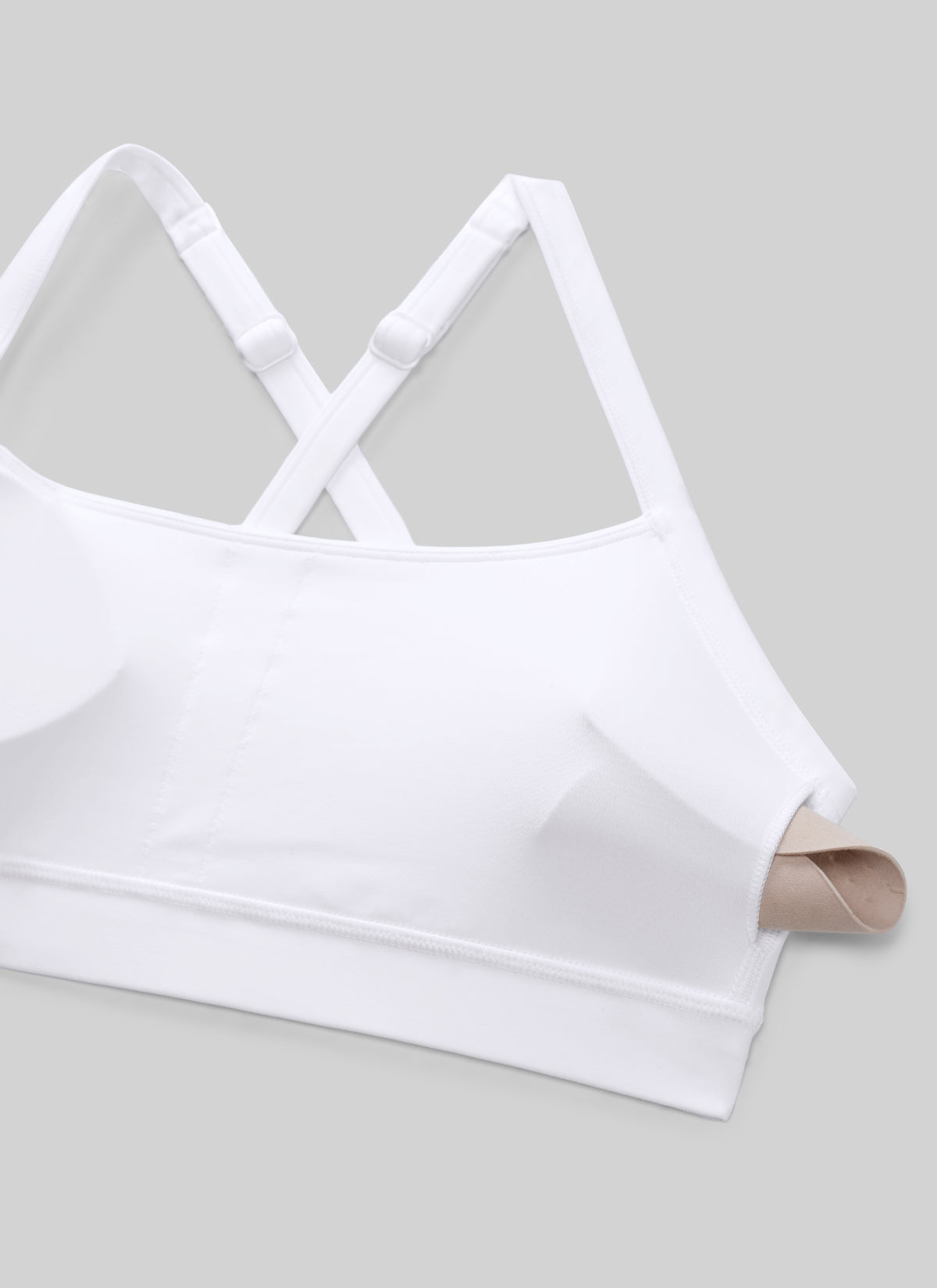 Sujetador deportivo Butterlift con cuello en U y abertura en la espalda cruzada para mujer de CRZ YOGA en blanco