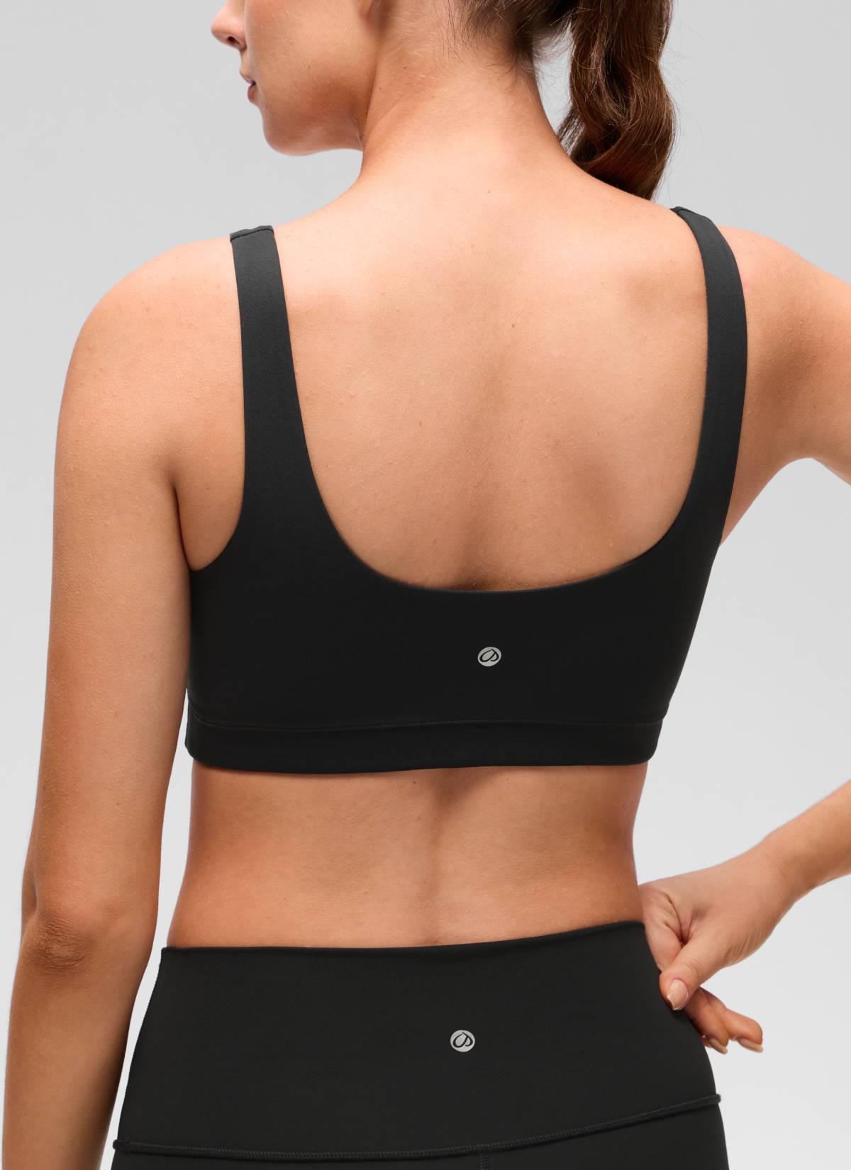 CRZ YOGA Damen-Sport-BH „ Butterluxe “ mit U-Rücken, leichte Stützkraft, schwarz