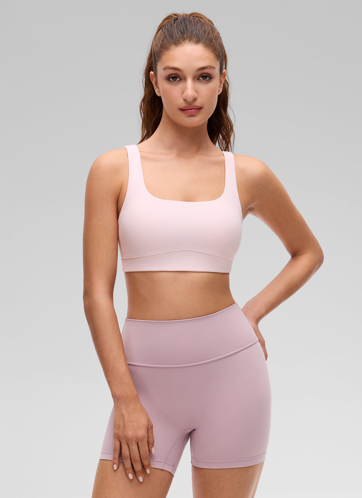CRZ YOGA Damen-Sport-BH „ Butterluxe “ mit U-Rücken, leichte Stützkraft, Erdbeerrosa