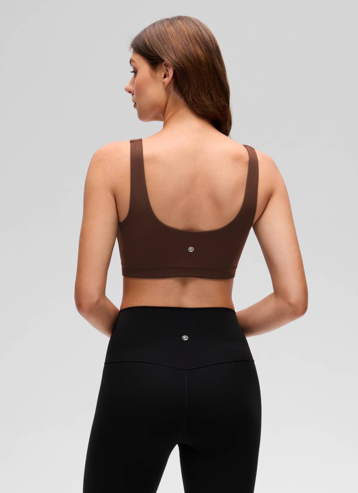 CRZ YOGA Damen-Sport-BH „ Butterluxe “ mit U-Rücken, leichte Stützkraft, Lava-Braun