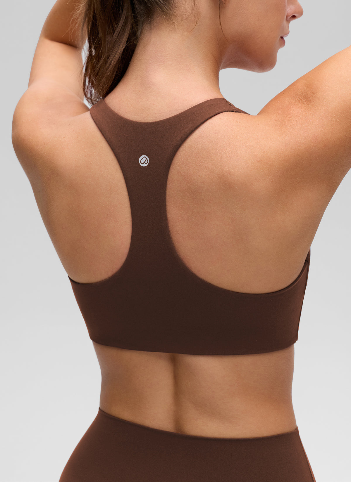 CRZ YOGA Naisten Butterluxe Jooga V-aukko RacerBack Sisäänrakennettu Urheiluliivi Lava Brown @model_info:Gelya
