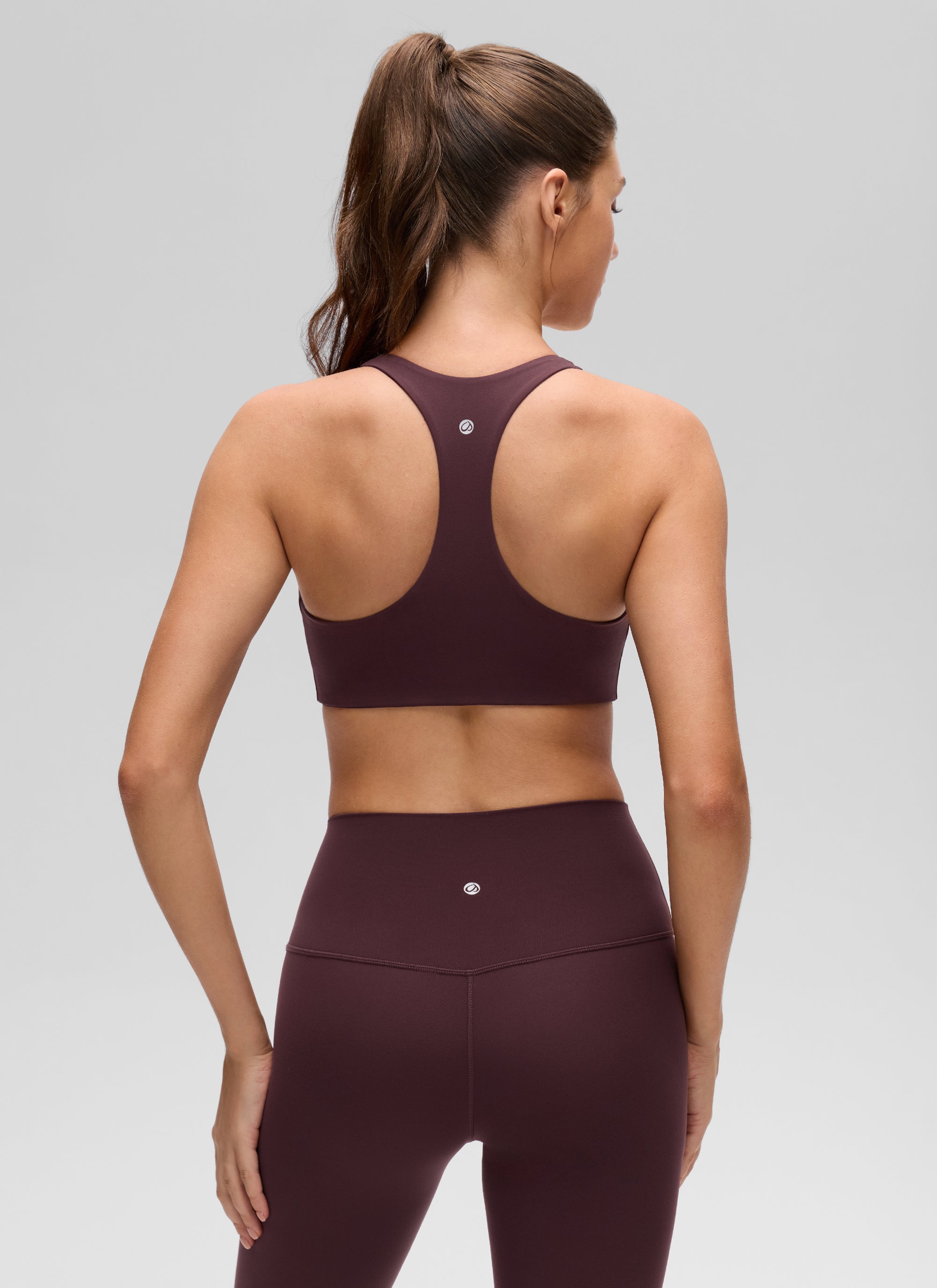 Reggiseno Sportivo Yoga da Donna CRZ YOGA Butterluxe con Scollo a V Racerback e Reggiseno Integrato Ripe Plum
