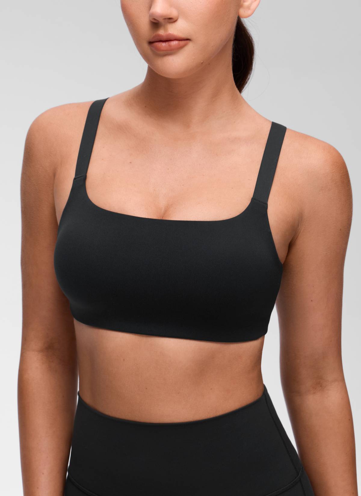 CRZ YOGA Damen Butterluxe Yoga Sport-BH mit U-Ausschnitt und quadratischem Rücken, Schwarz
