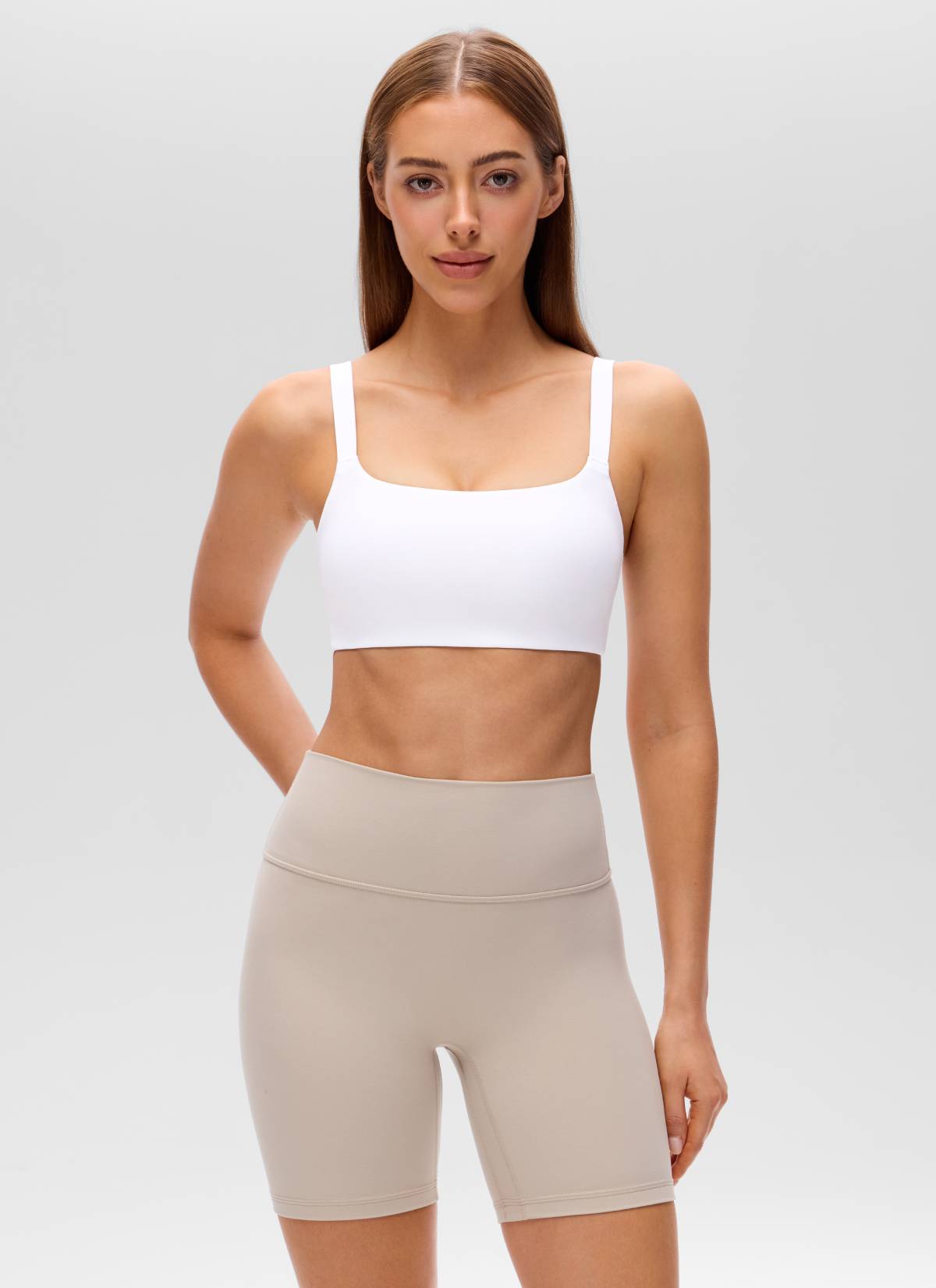 CRZ YOGA Damen Butterluxe Yoga Sport-BH mit U-Ausschnitt und quadratischem Rücken, Weiß