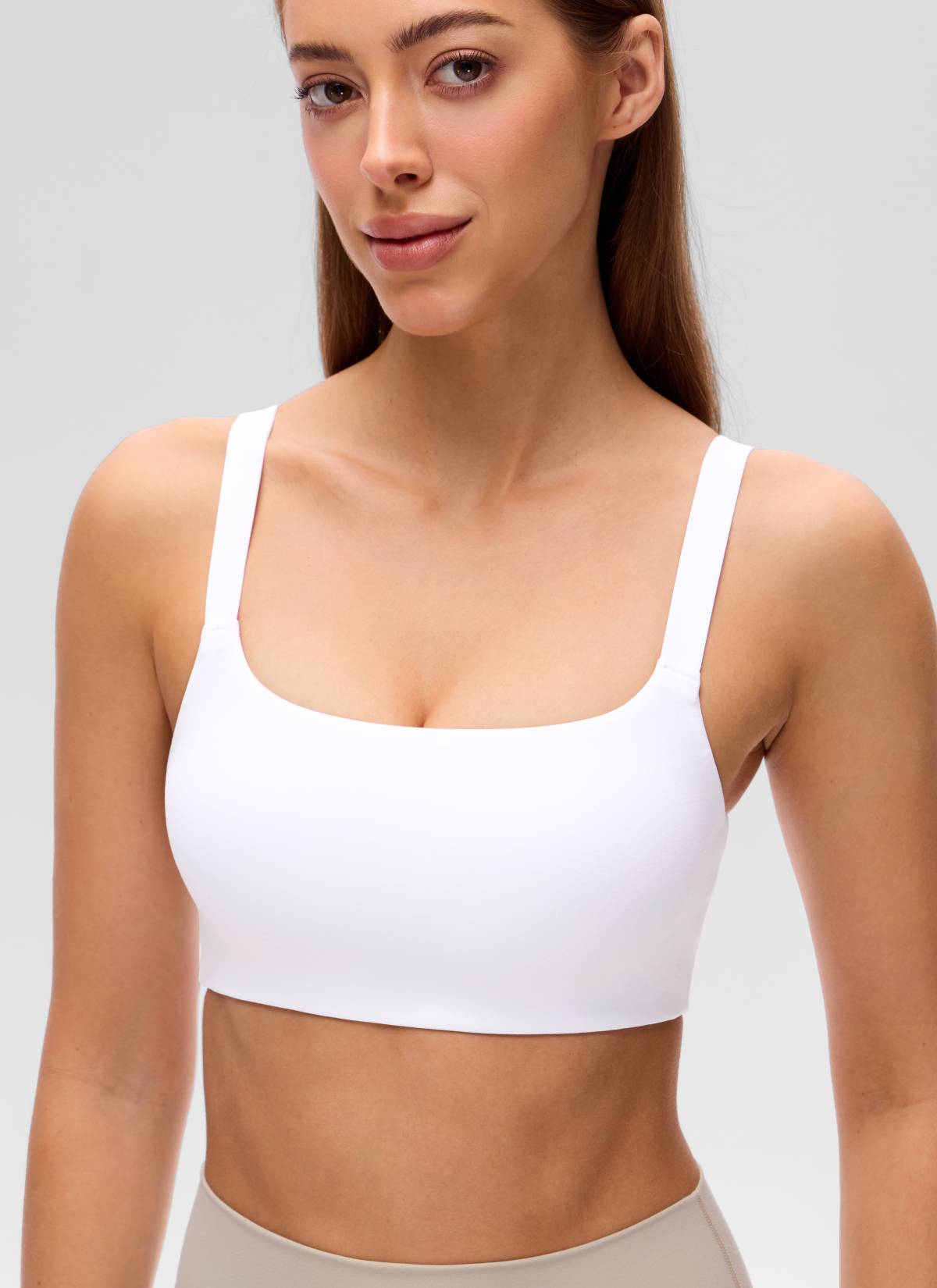 CRZ YOGA Damen Butterluxe Yoga Sport-BH mit U-Ausschnitt und quadratischem Rücken, Weiß