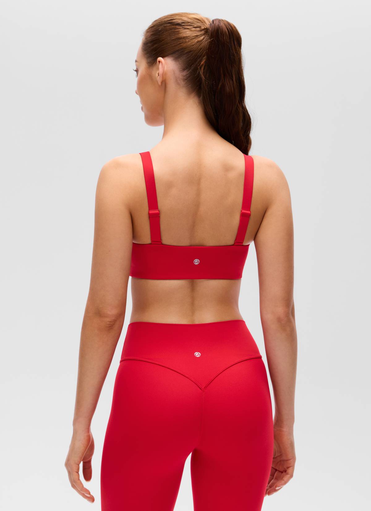 CRZ YOGA Damen Butterluxe Yoga Sport-BH mit U-Ausschnitt und quadratischem Rücken, Aurora Red