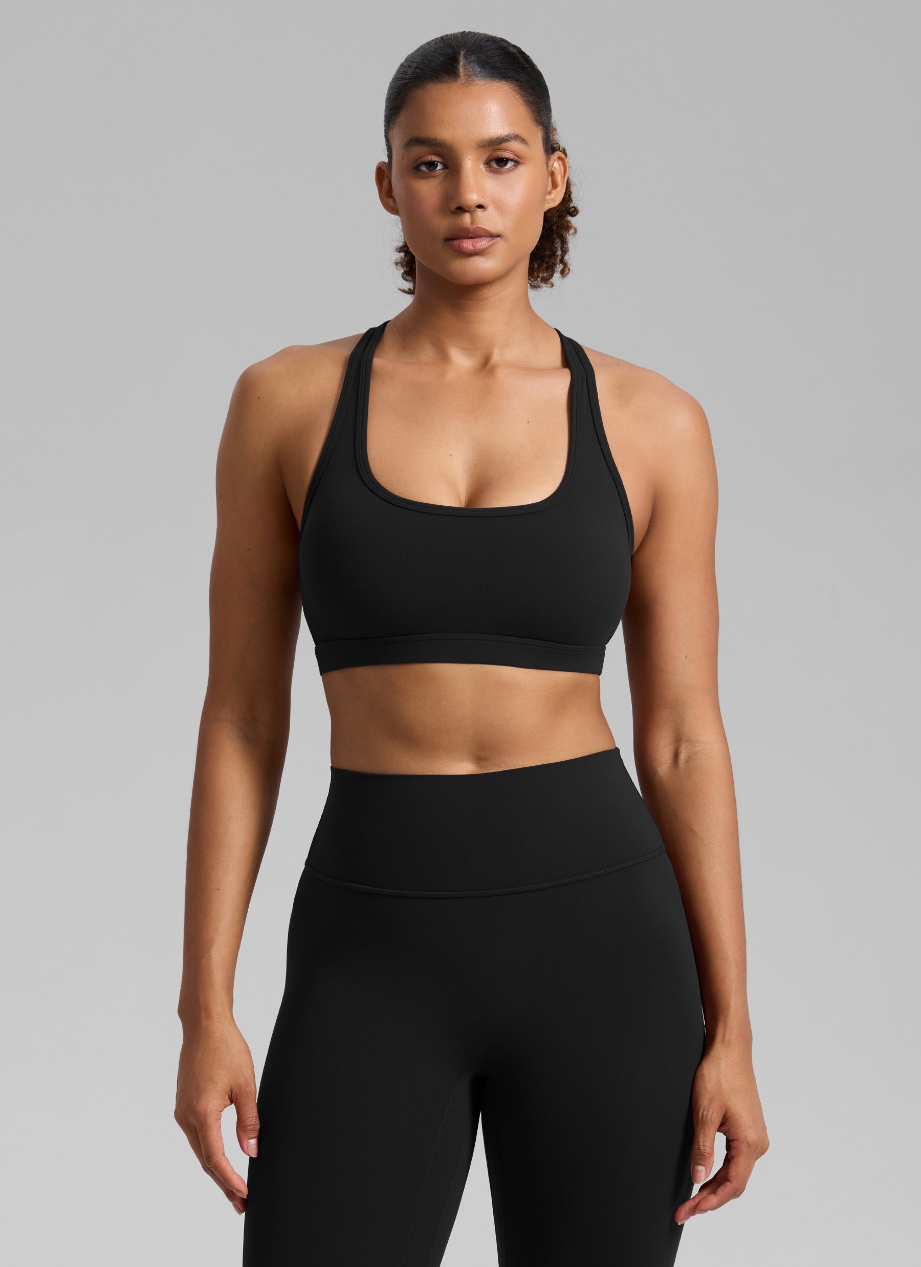 Sujetador deportivo de yoga CRZ YOGA Butterlift para mujer con cuello en U, espalda deportiva, abertura y color negro
