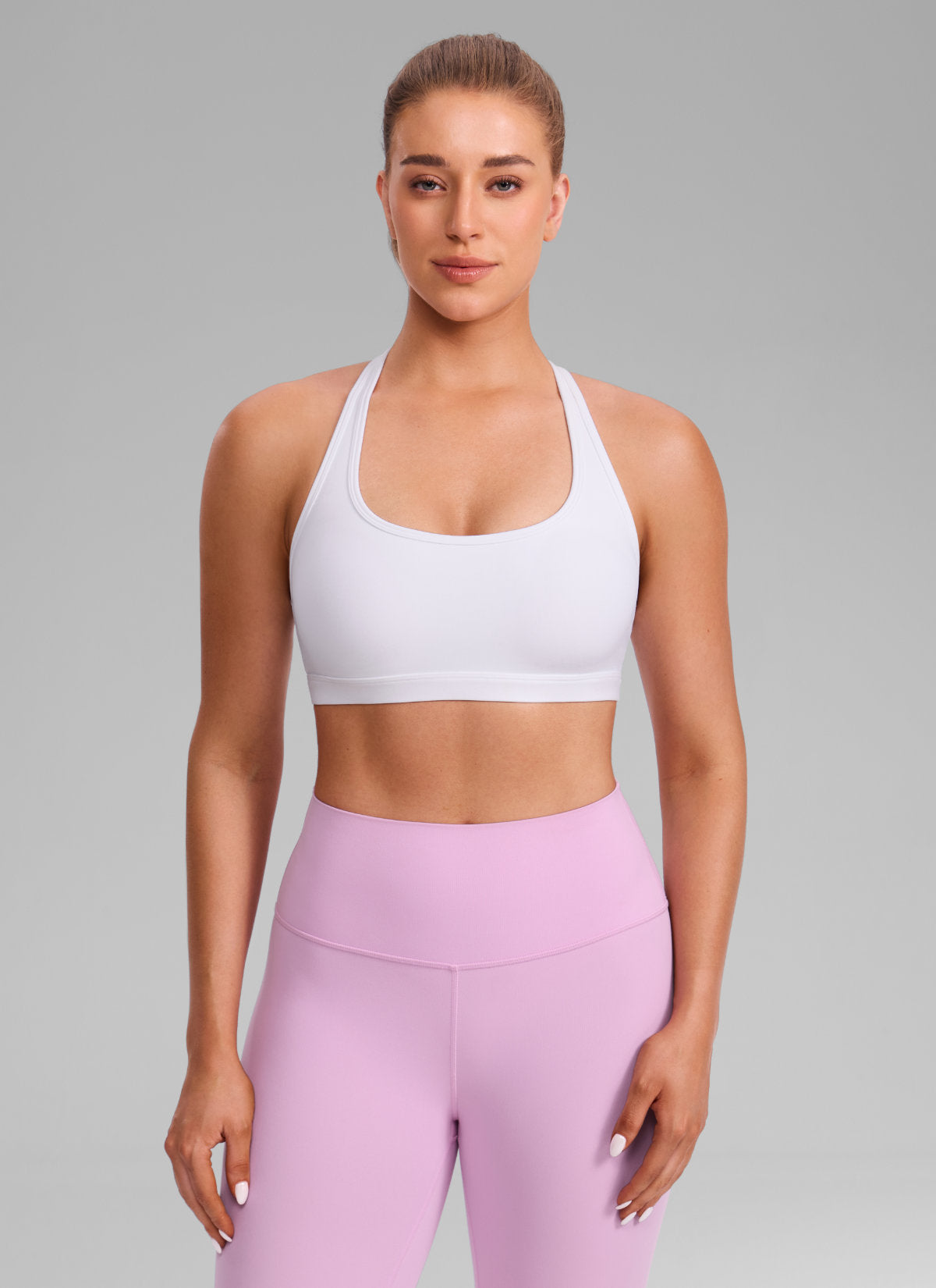 Sujetador deportivo de yoga CRZ YOGA Butterlift para mujer con cuello en U, espalda deportiva, abertura y color blanco