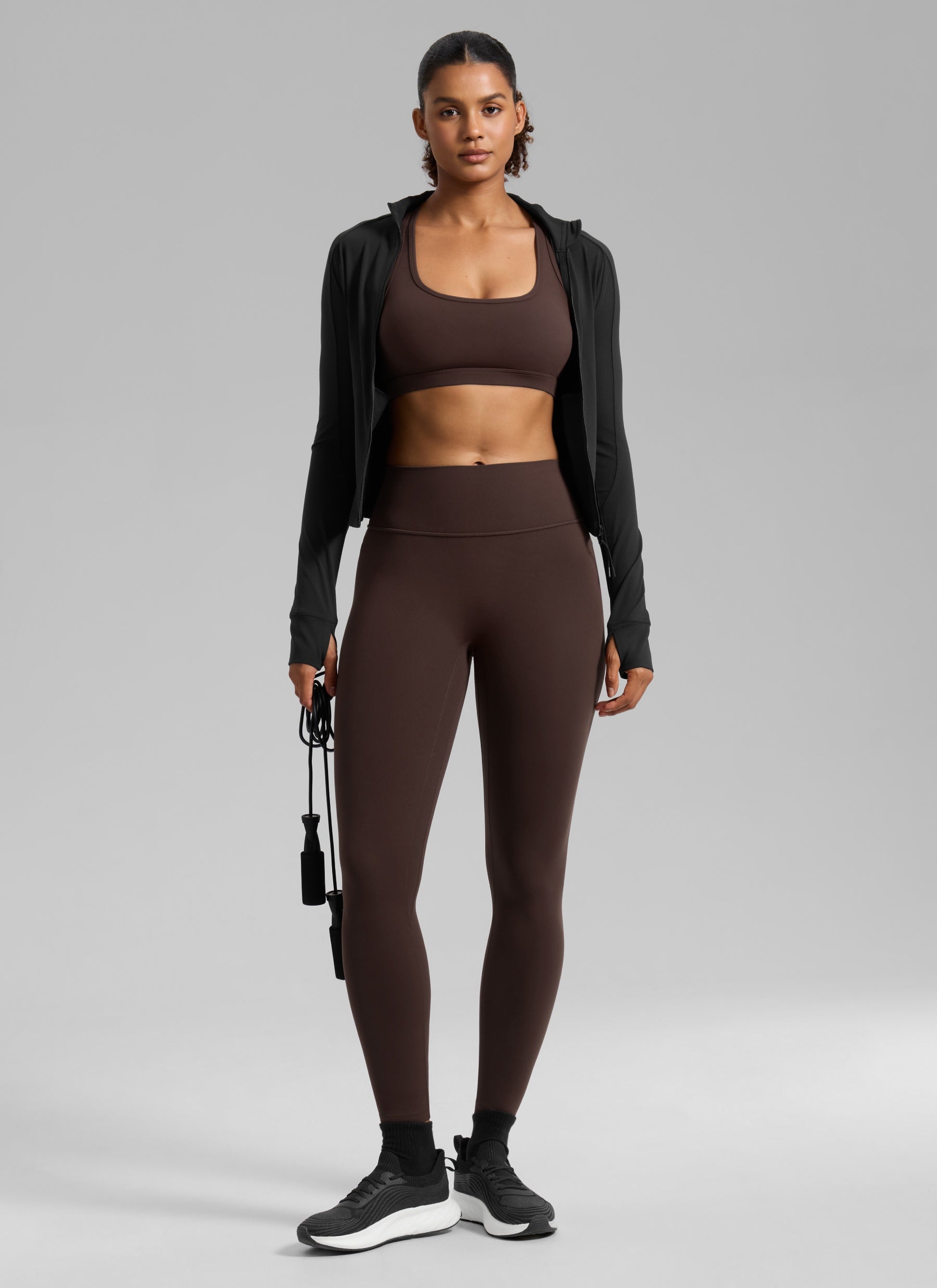 CRZ YOGA Women's Butterlift Yoga U Neck Racerback Keyhole Sports Bra Hot Fudge Brown @model_info:Barbara