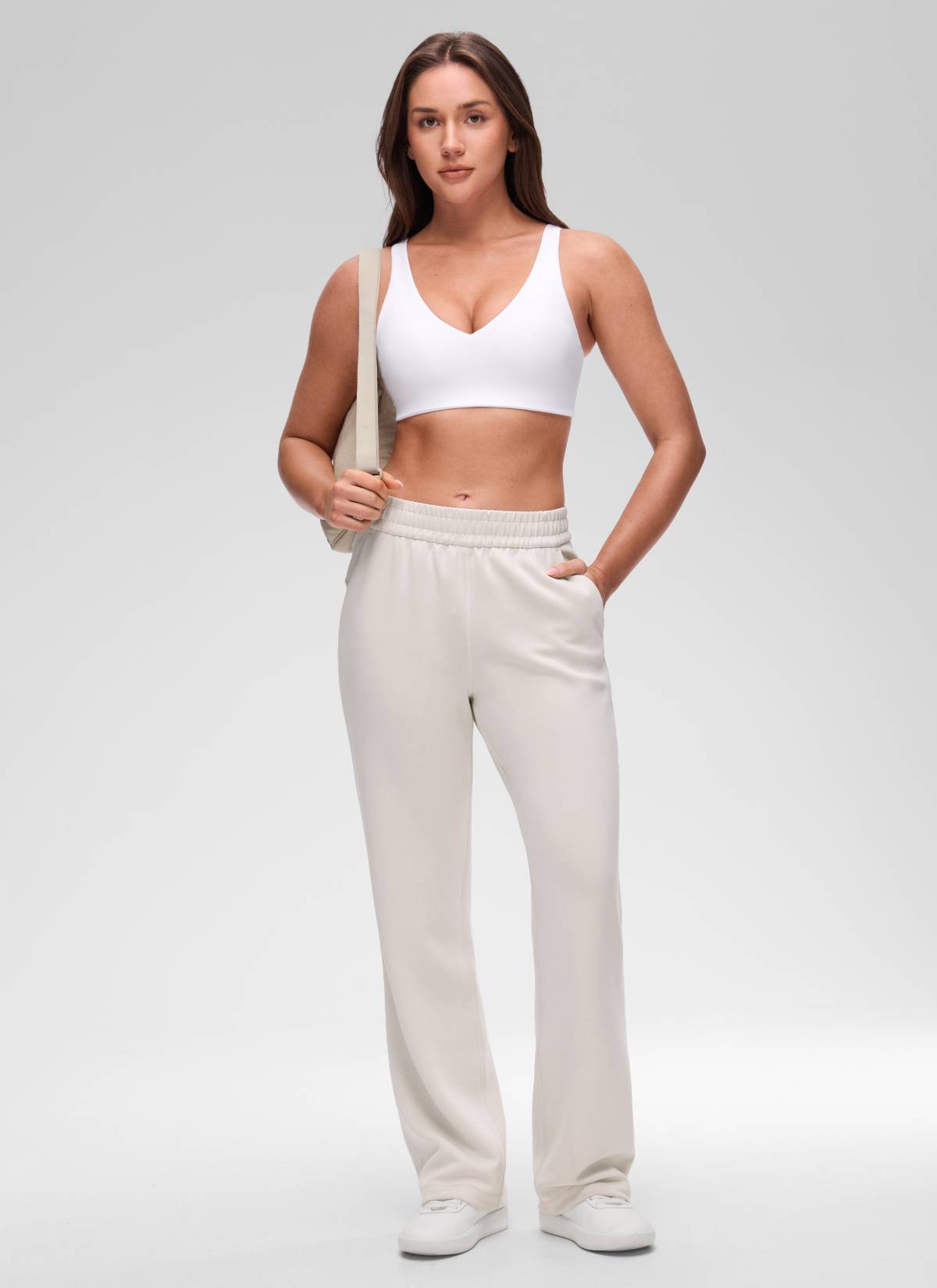 CRZ YOGA pour femme, soutien-gorge de sport Butterluxe de yoga à dos en U et maintien léger, blanc.