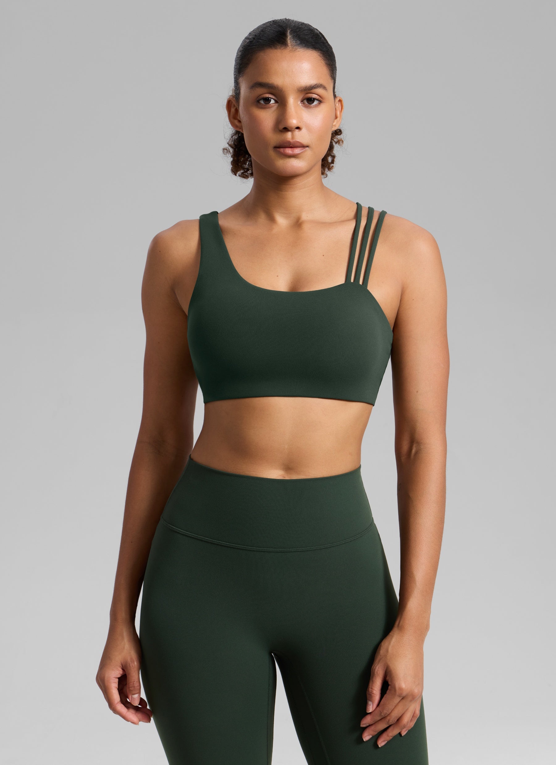 Női Butterlift® jóga aszimmetrikus pántos sportmelltartó, közepes tartás, Legend Green