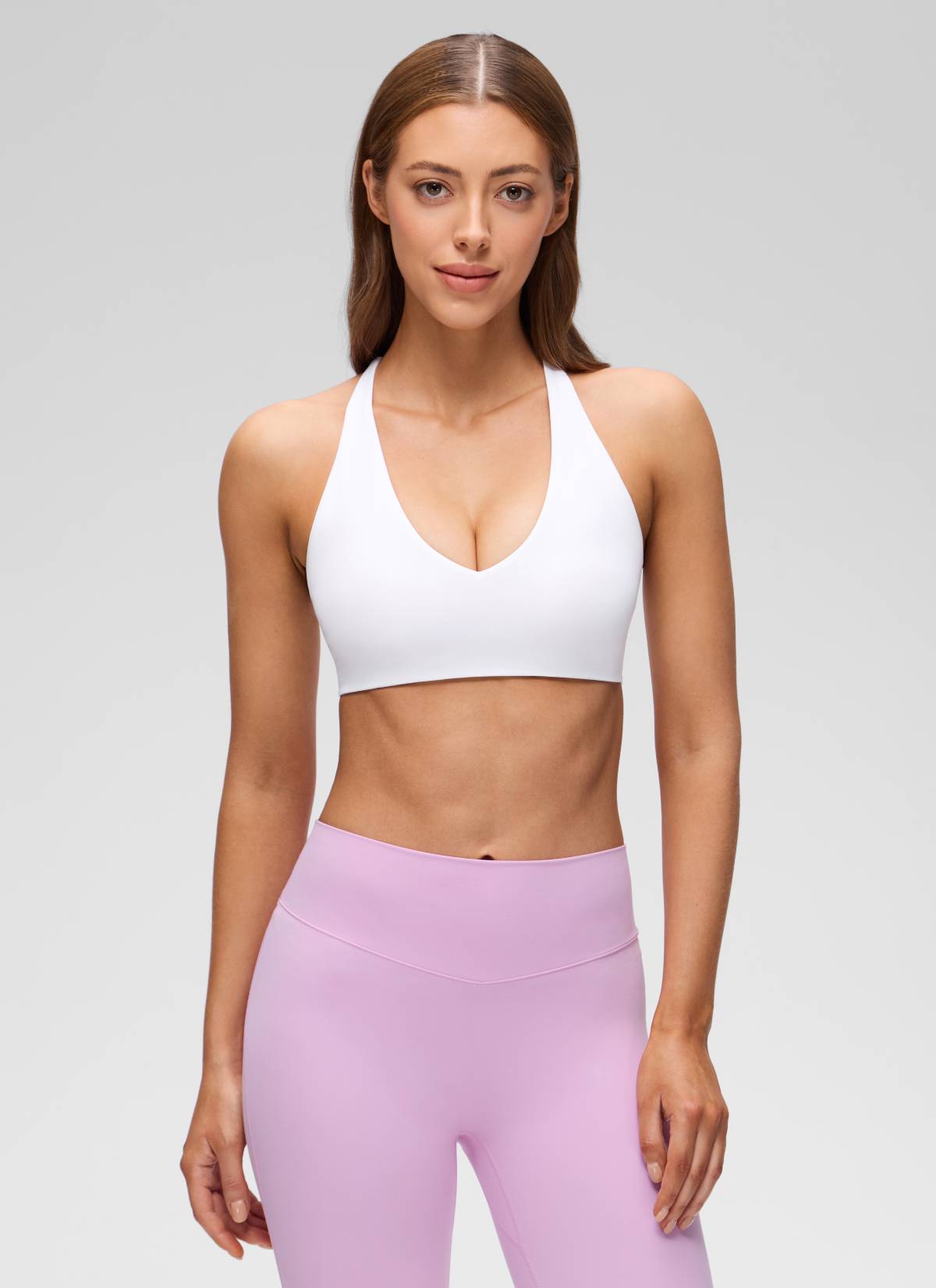 CRZ YOGA Damen Butterluxe Yoga Sport-BH mit V-Ausschnitt, verdrehtem Cross-Back, Weiß