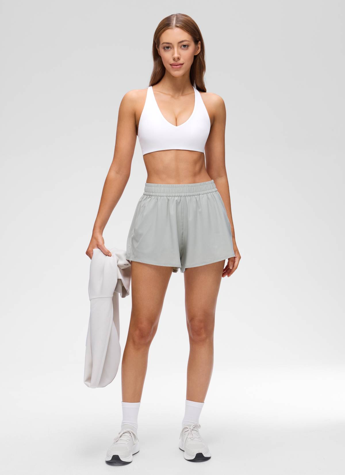 CRZ YOGA Damen Butterluxe Yoga Sport-BH mit V-Ausschnitt, verdrehtem Cross-Back, Weiß