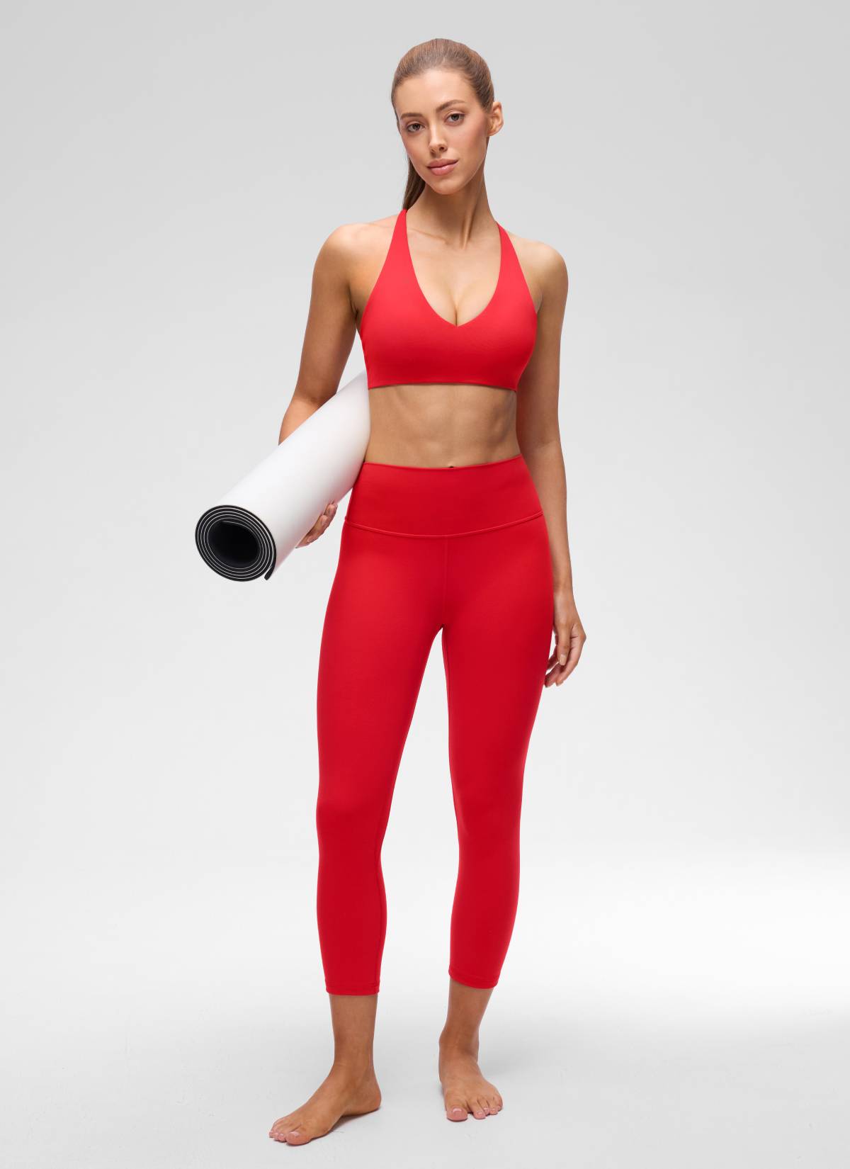 CRZ YOGA Damen Butterluxe Yoga V-Ausschnitt Twist Cross Back Sport-BH Aurora Red