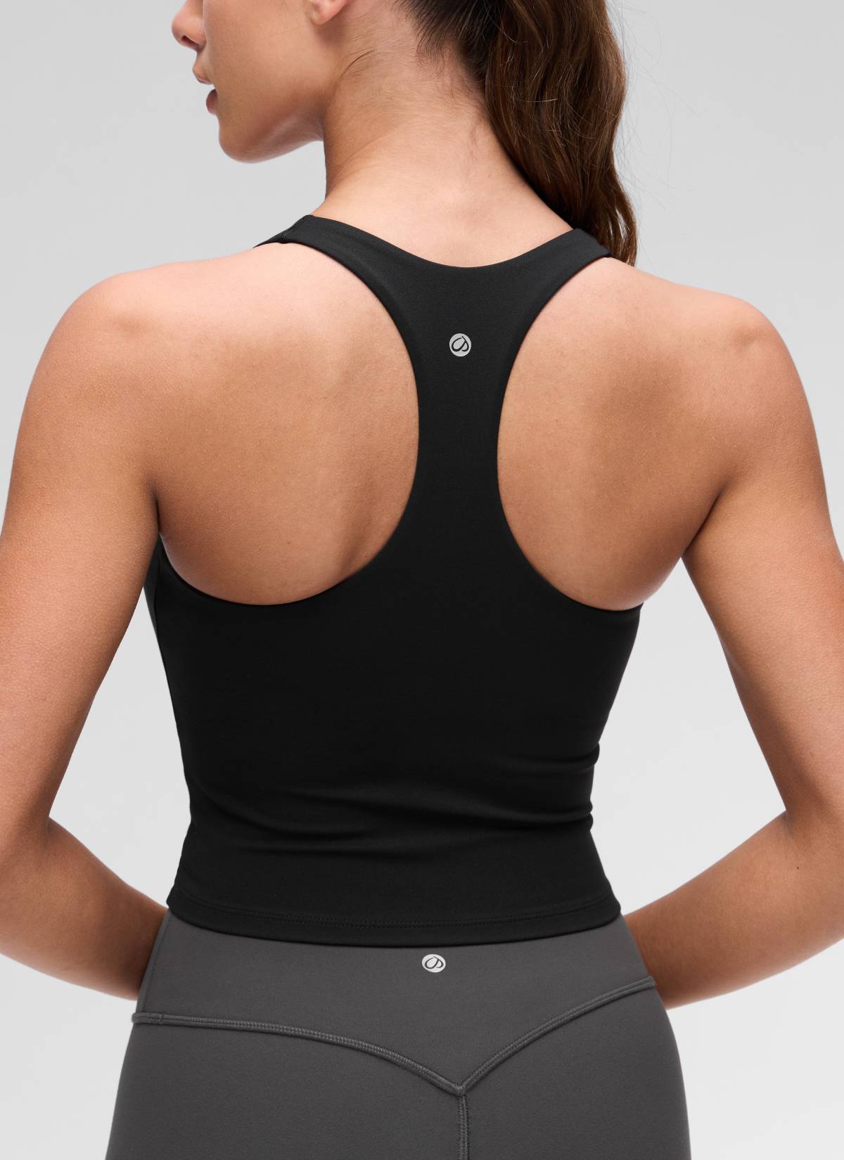 CRZ YOGA Damen- Butterluxe -Yoga-Tanktop mit V-Ausschnitt, Racerback und integriertem BH, schwarz