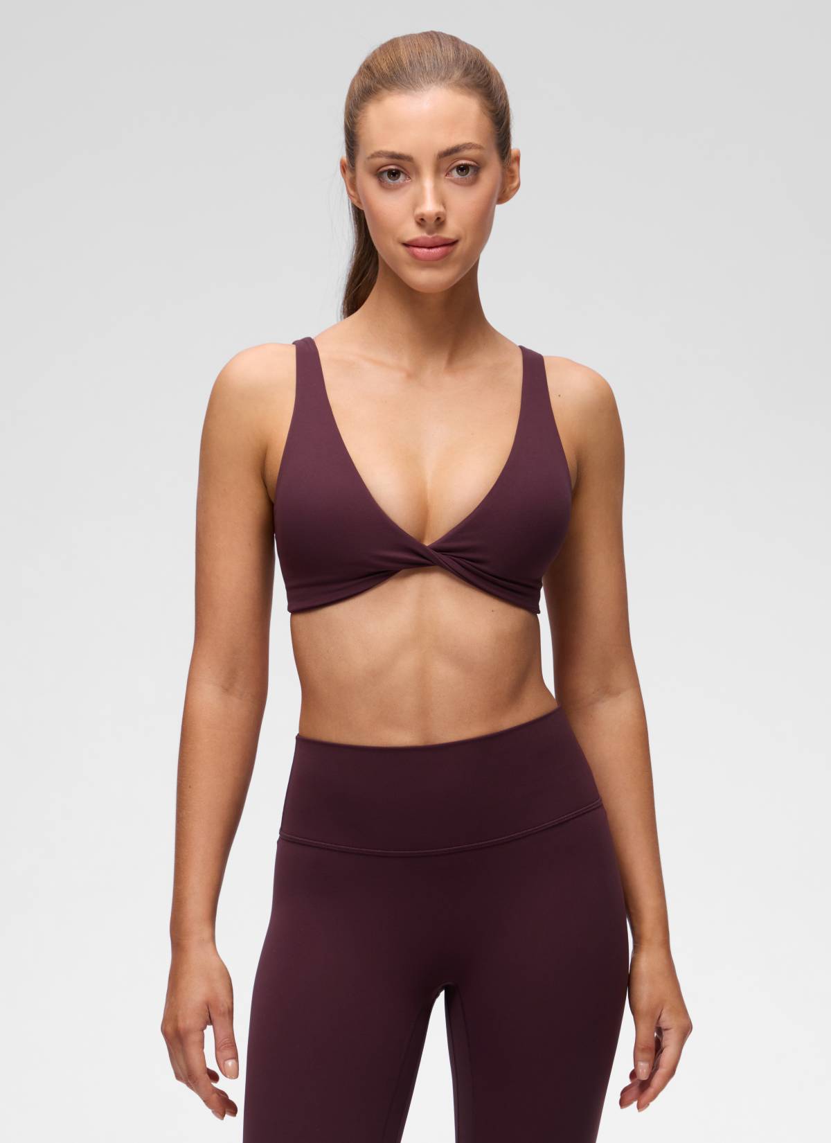 CRZ YOGA Women's Butterluxe Yoga Twist V Neck U Back Sports Bra Ripe Plum @model_info:Lary