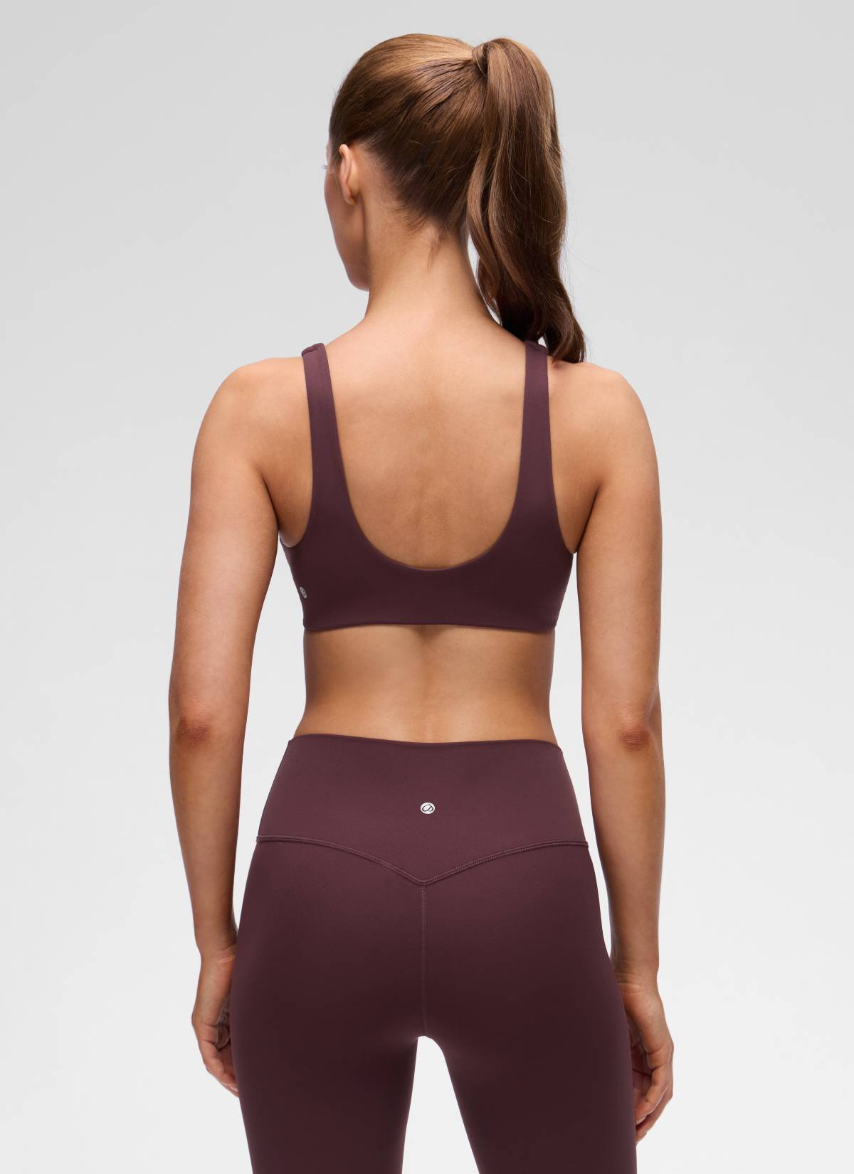 CRZ YOGA Women's Butterluxe Yoga Twist V Neck U Back Sports Bra Ripe Plum @model_info:Lary