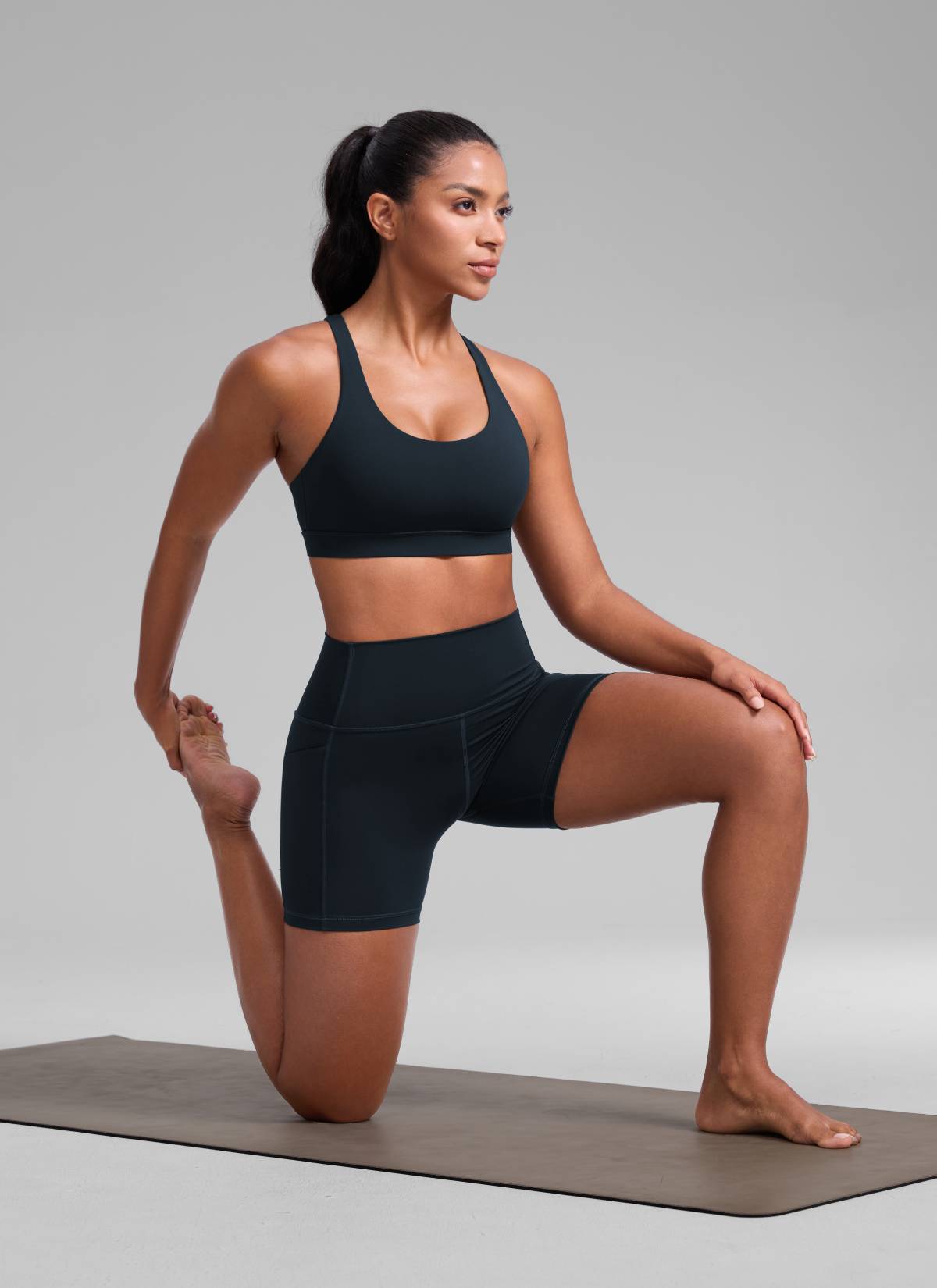 CRZ YOGA Women's Nakedfeel Training U Neck Criss Cross Back Sports Bra True Navy