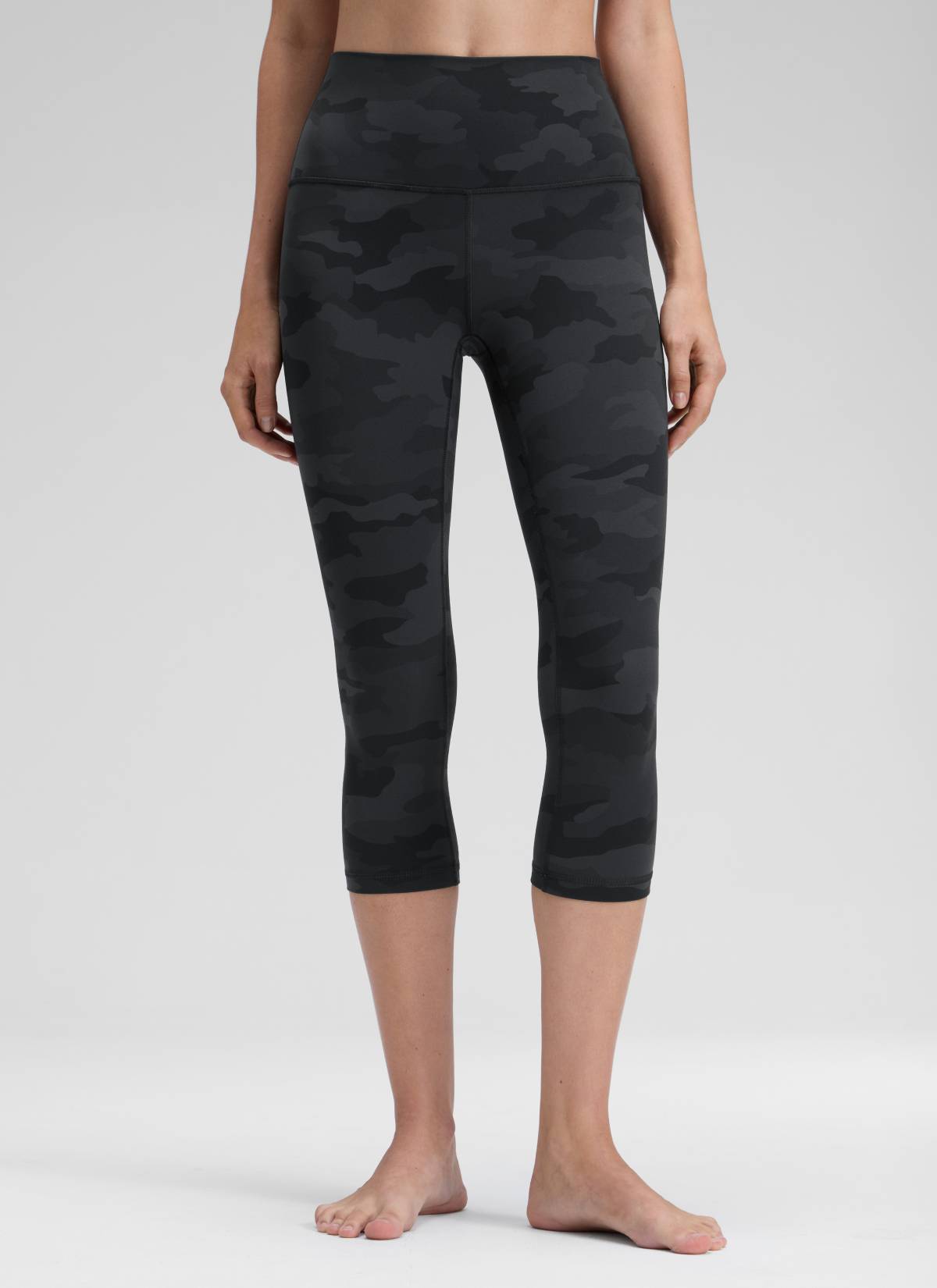 CRZ YOGA Women's Yoga Lounge High Rise Butterluxe Yoga Leggings 19'' Dark Grey Camouflage 2 @model_info:Kerr