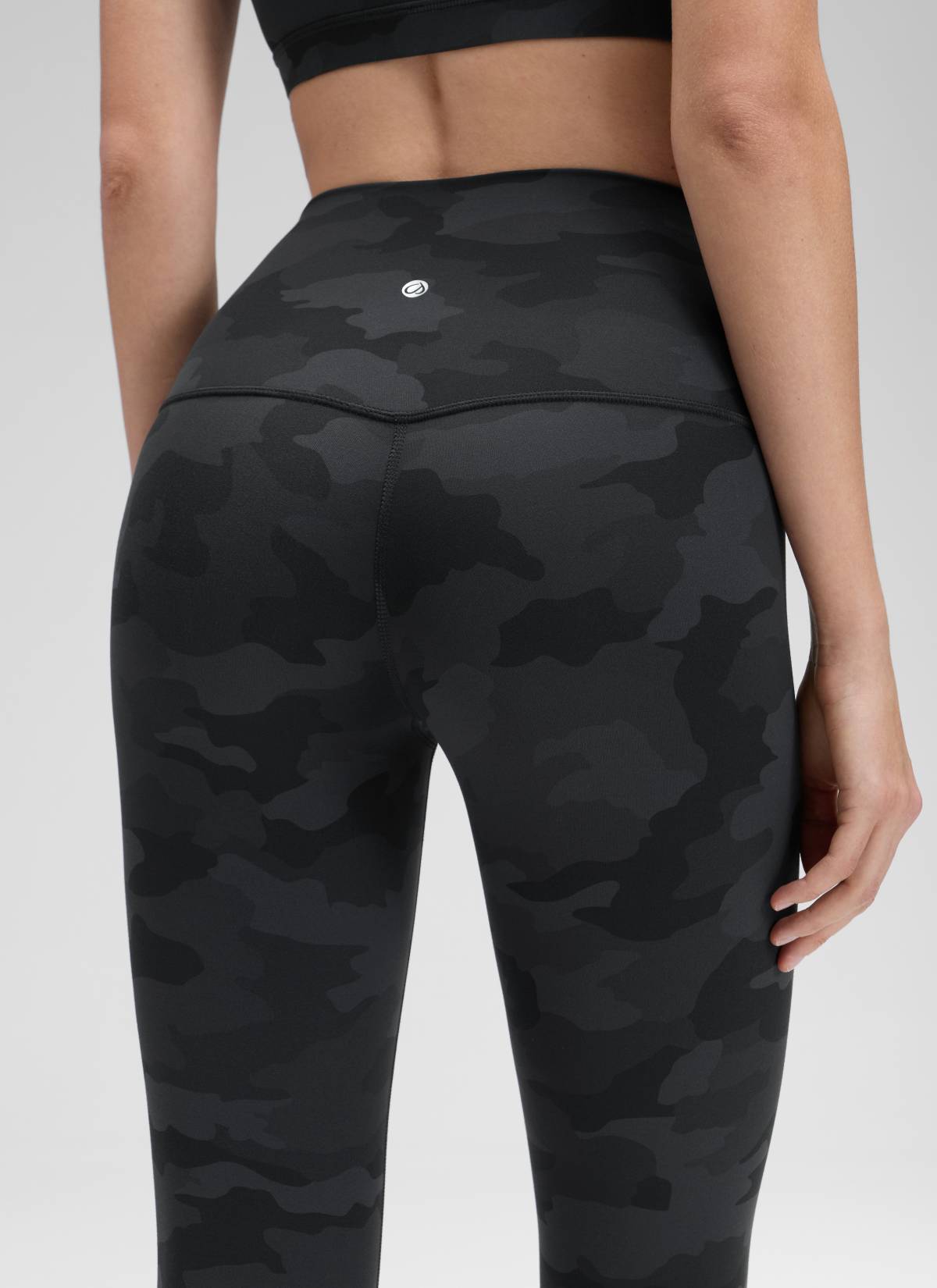 Leggings de yoga Butterluxe de tiro alto para mujer CRZ YOGA de 48 cm Camuflaje Gris Oscuro 2