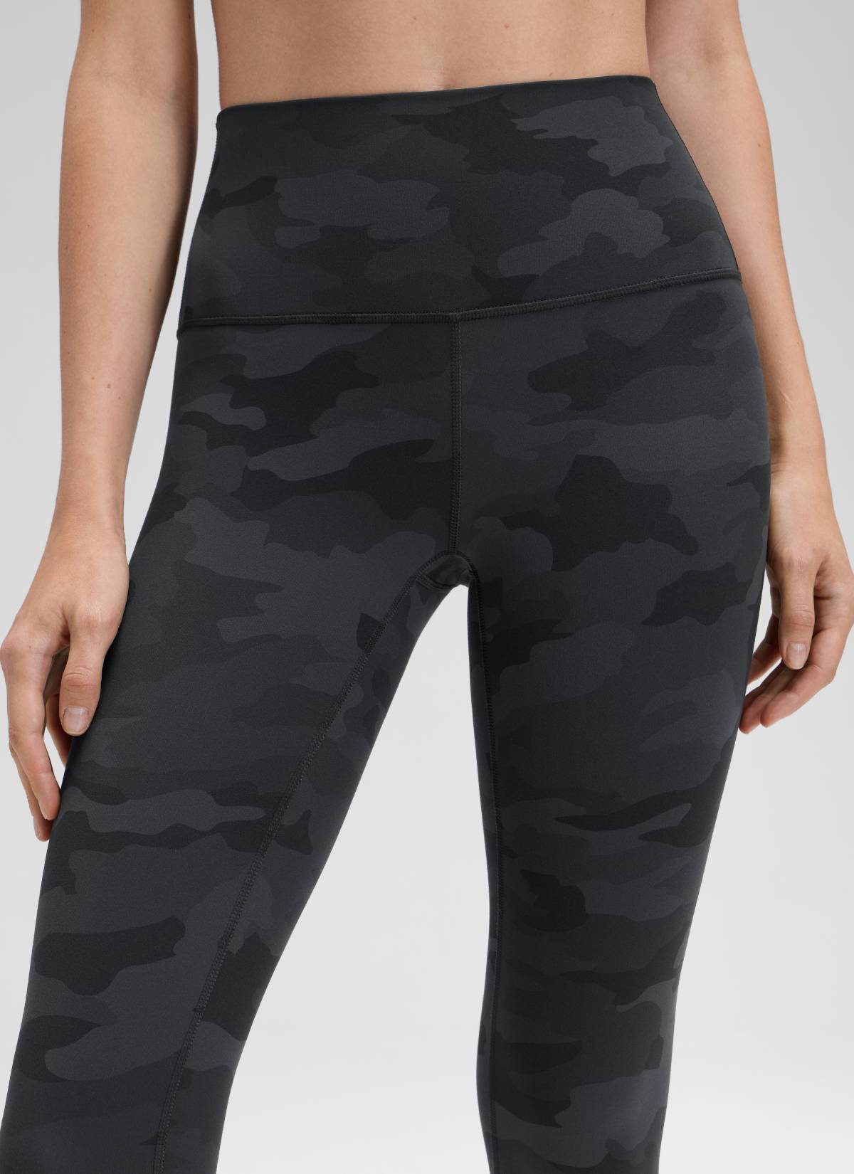 Leggings de yoga Butterluxe de tiro alto para mujer CRZ YOGA de 48 cm Camuflaje Gris Oscuro 2