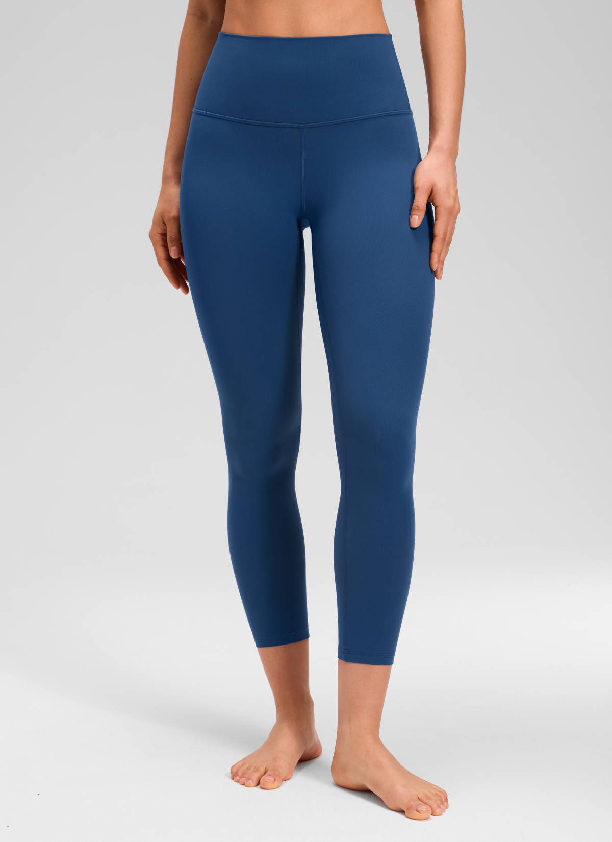 Leggings de yoga Butterluxe de talle alto para mujer CRZ YOGA de 58 cm en azul francés @model_info:Larissa