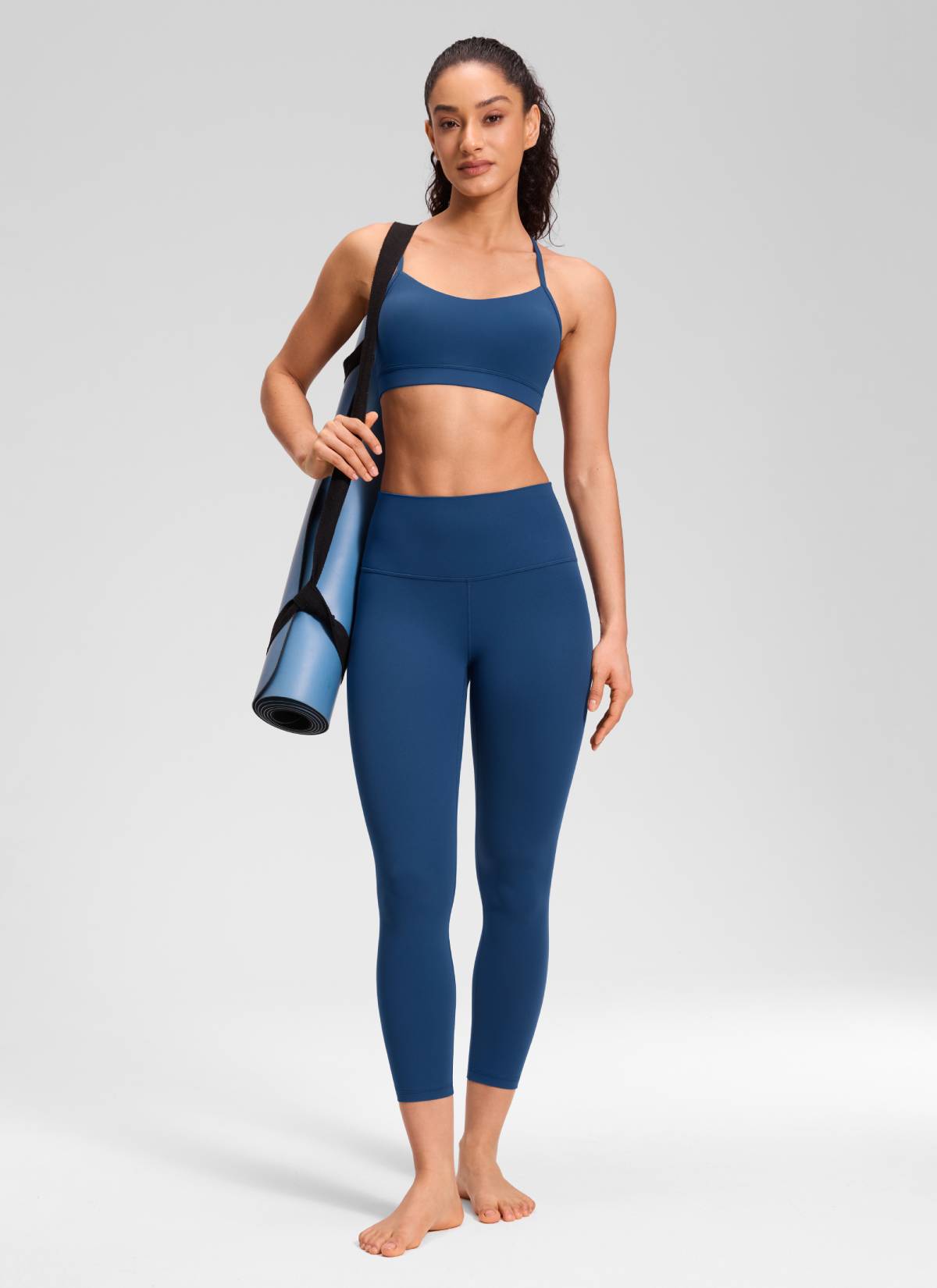 Leggings de yoga Butterluxe de talle alto para mujer CRZ YOGA de 58 cm en azul francés @model_info:Larissa