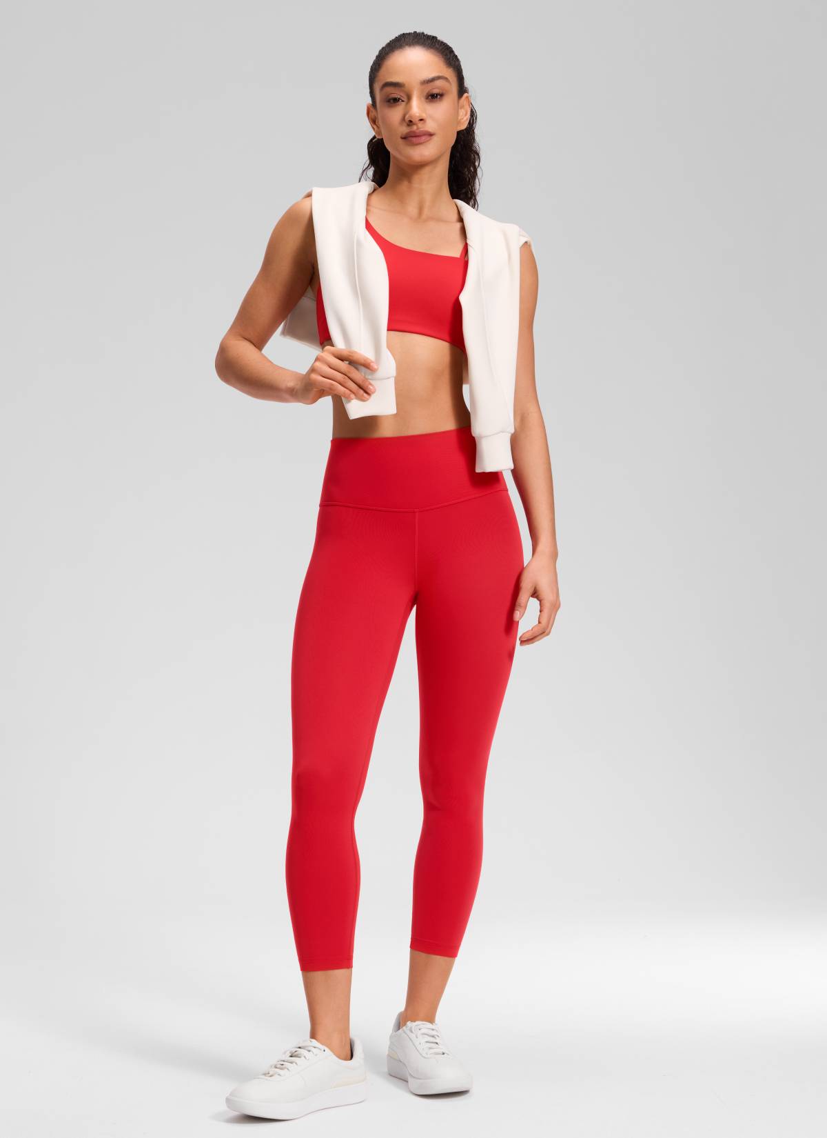 Leggings de yoga Butterluxe de talle alto para mujer CRZ YOGA de 58 cm en rojo Aurora @model_info:Larissa