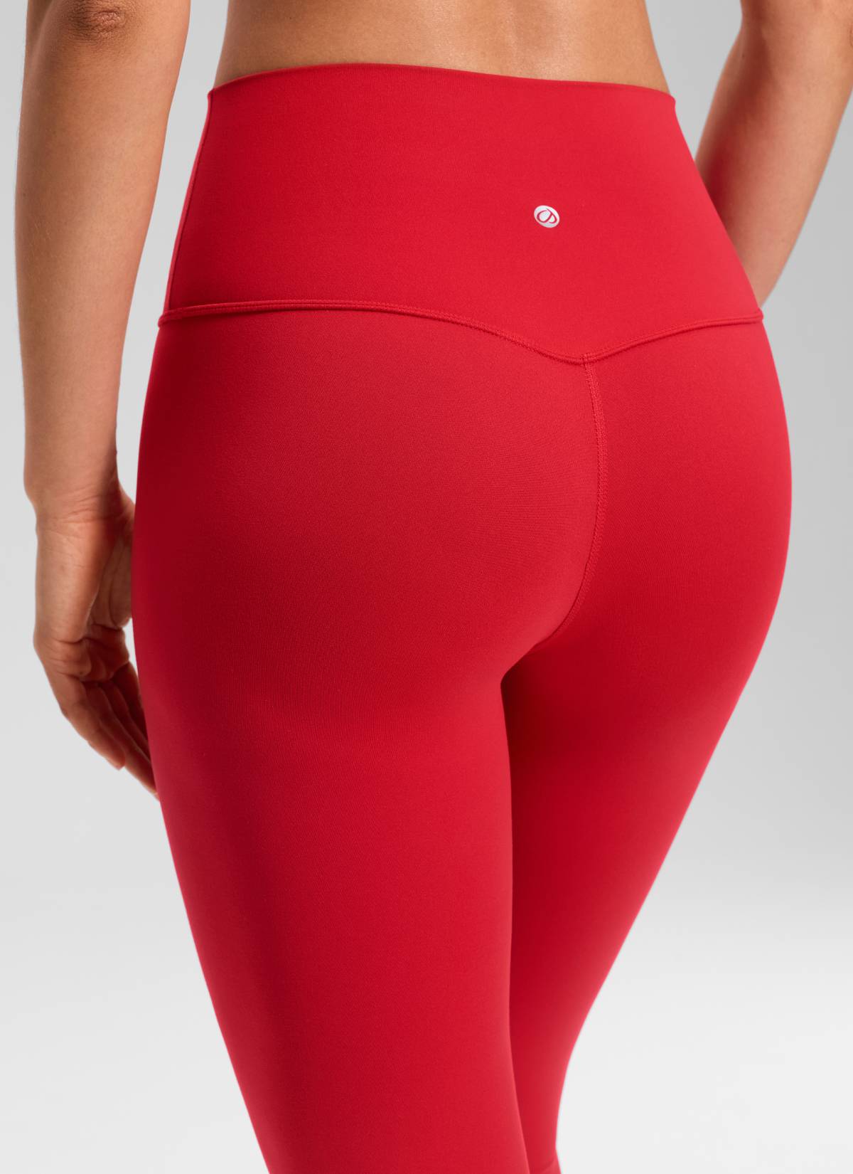 Leggings de yoga Butterluxe de talle alto para mujer CRZ YOGA de 58 cm en rojo Aurora @model_info:Larissa