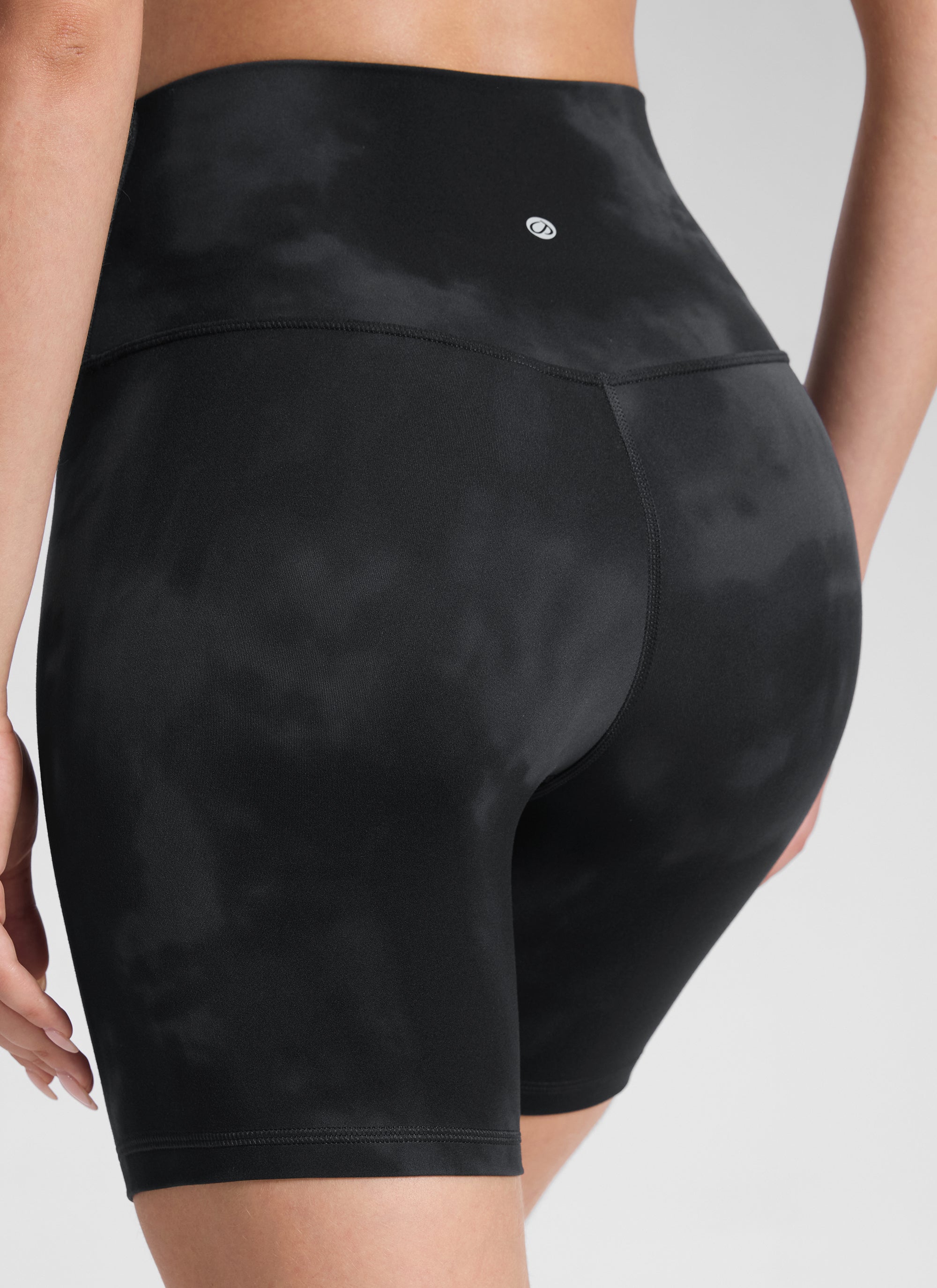 CRZ YOGA Pantaloncini Biker a Vita Alta da Donna Yoga Butterluxe Shorts 15 cm Black Tie Dye Flowers
