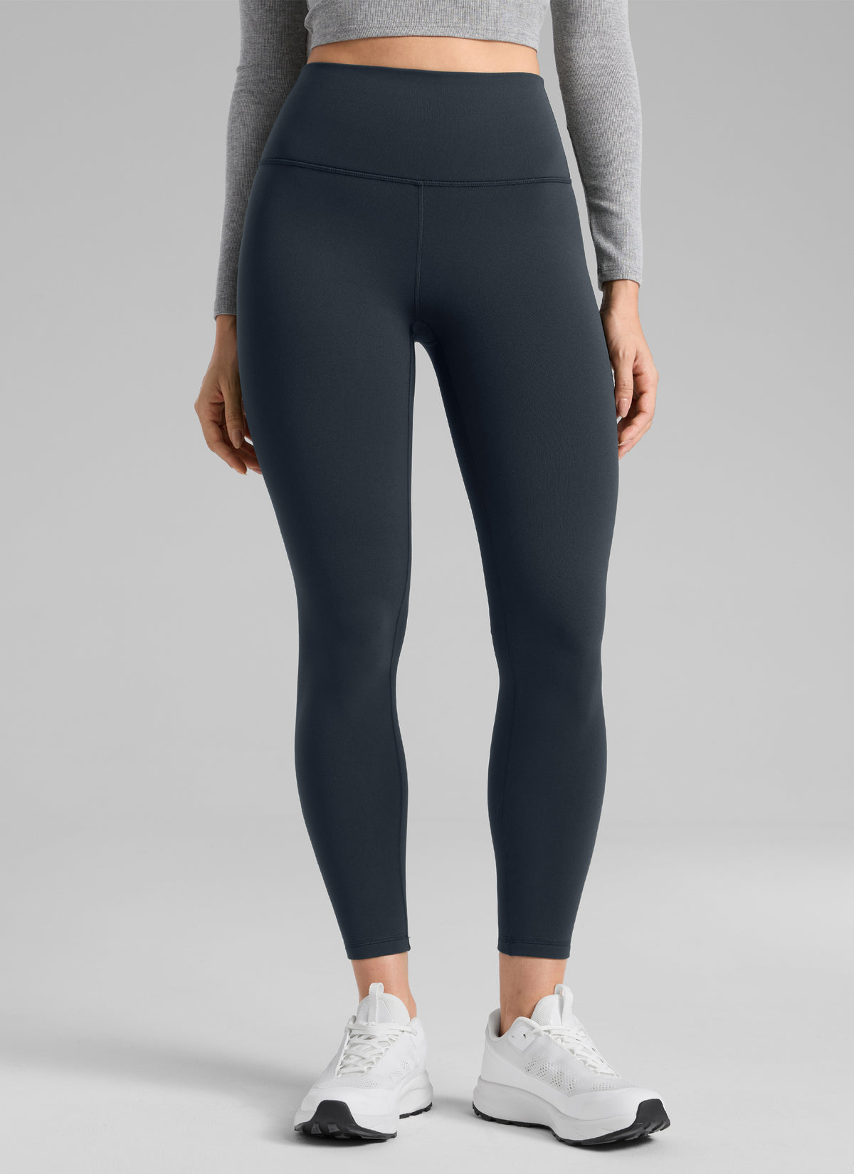 CRZ YOGA Women's Thermal Fleece Lined Casual High Rise Legging 25'' True Navy @model_info:Bruna