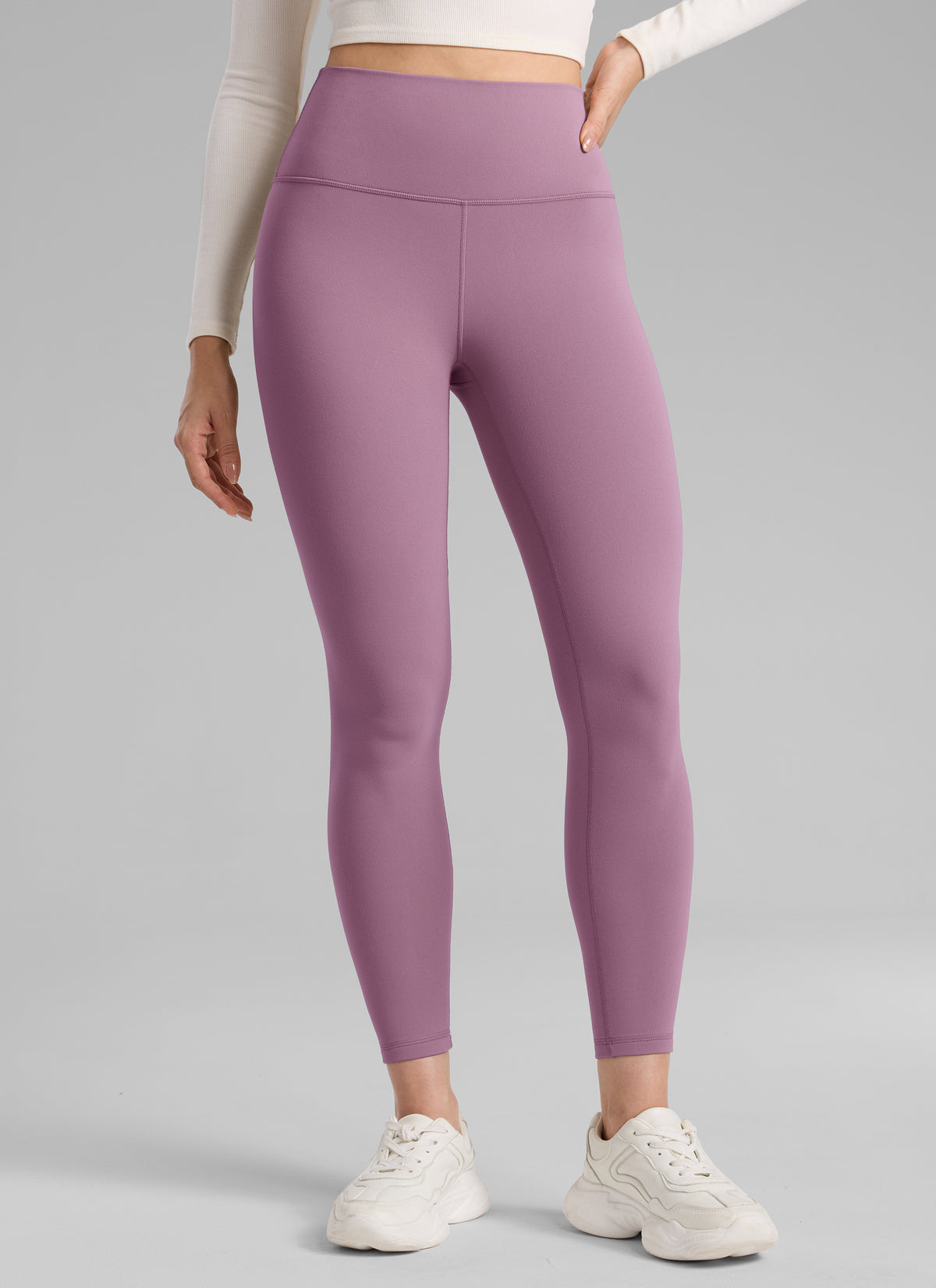 CRZ YOGA Women's Thermal Fleece Lined Casual High Rise Legging 25'' Light Lavender @model_info:Bruna