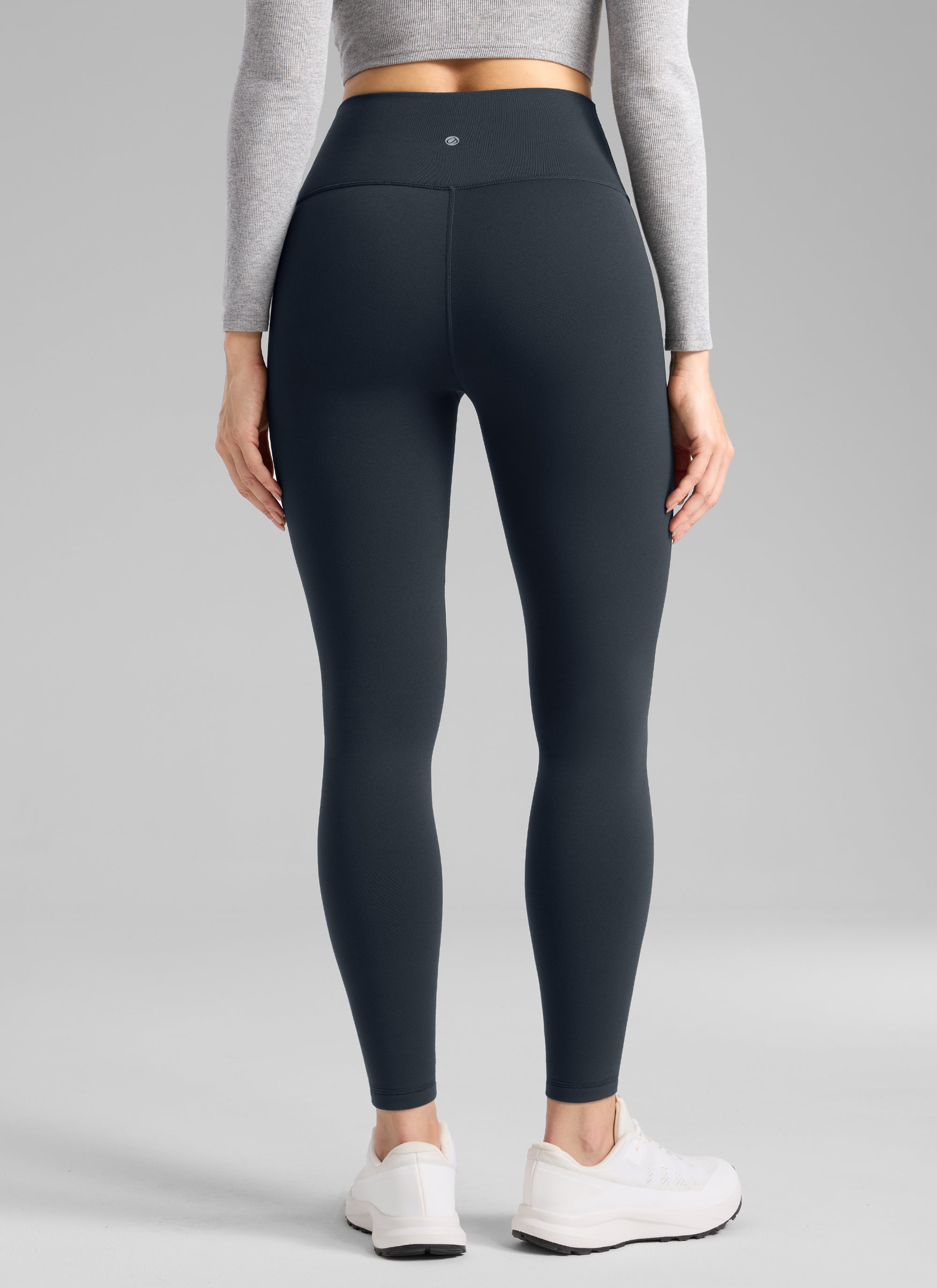 CRZ YOGA Women's Fleece Lined Casual High Rise Legging 28'' True Navy @model_info:Bruna