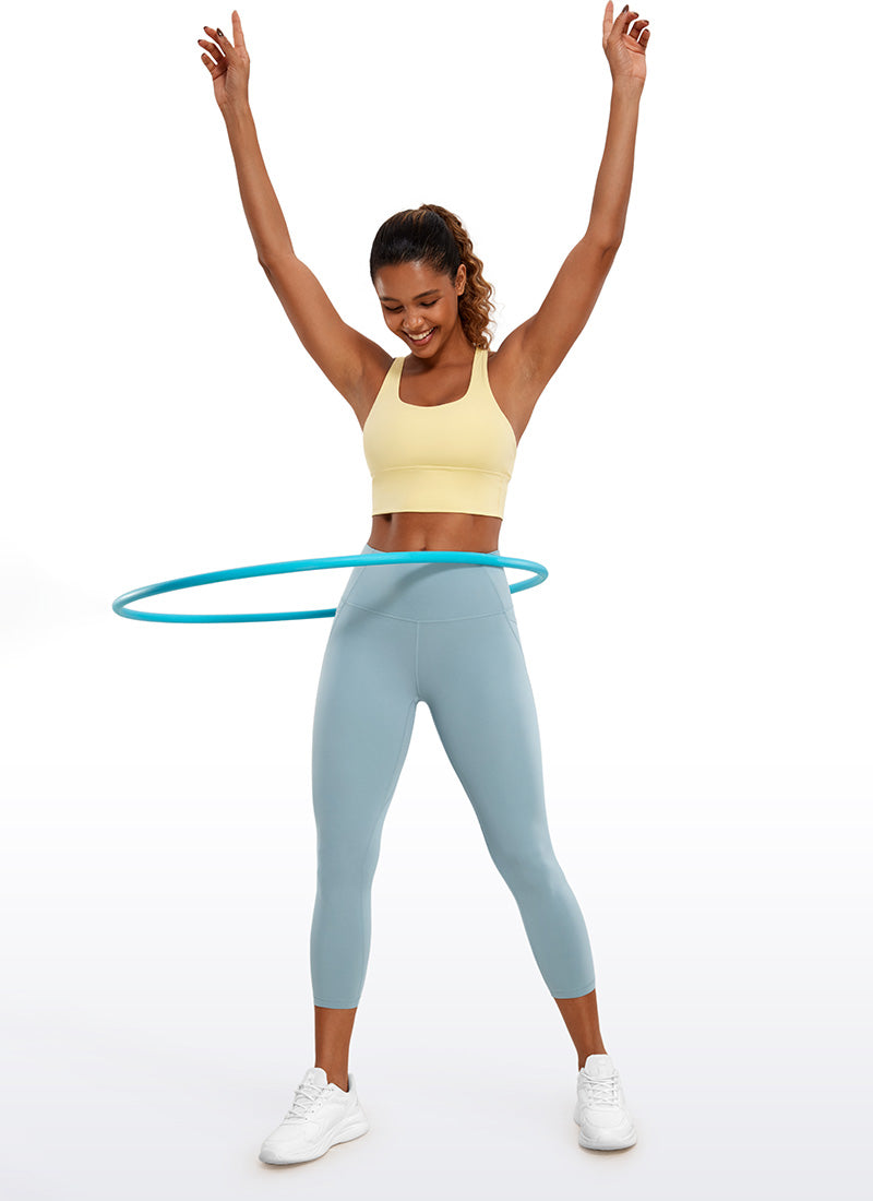 CRZ YOGA Dames Butterluxe High Waist Capri Legging met Zakken 58 cm Lichtgrijsblauw