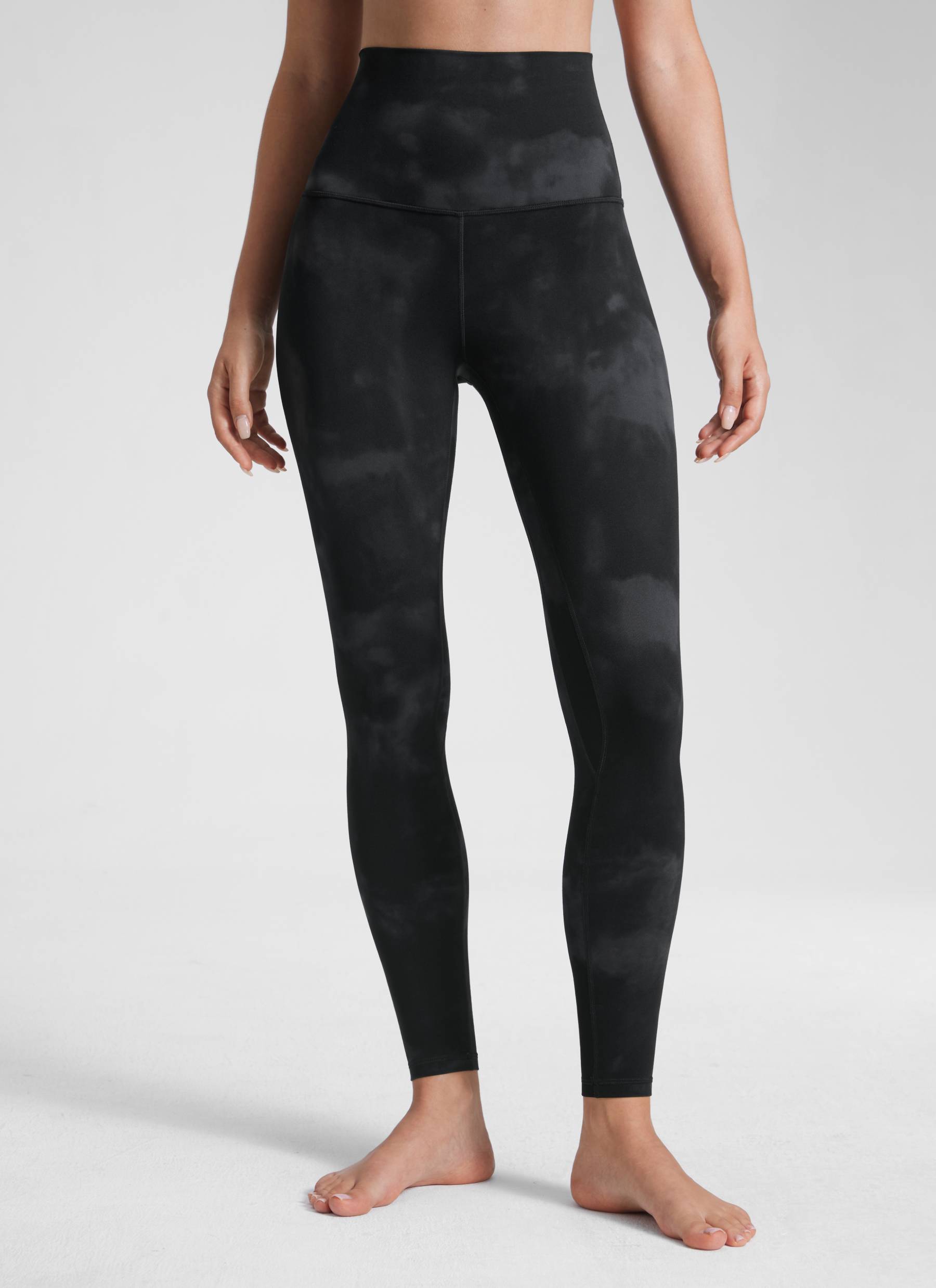 CRZ YOGA Dames Yoga Superhoge Taille Butterluxe Yoga Legging 71 cm Black Tie Dye Flowers