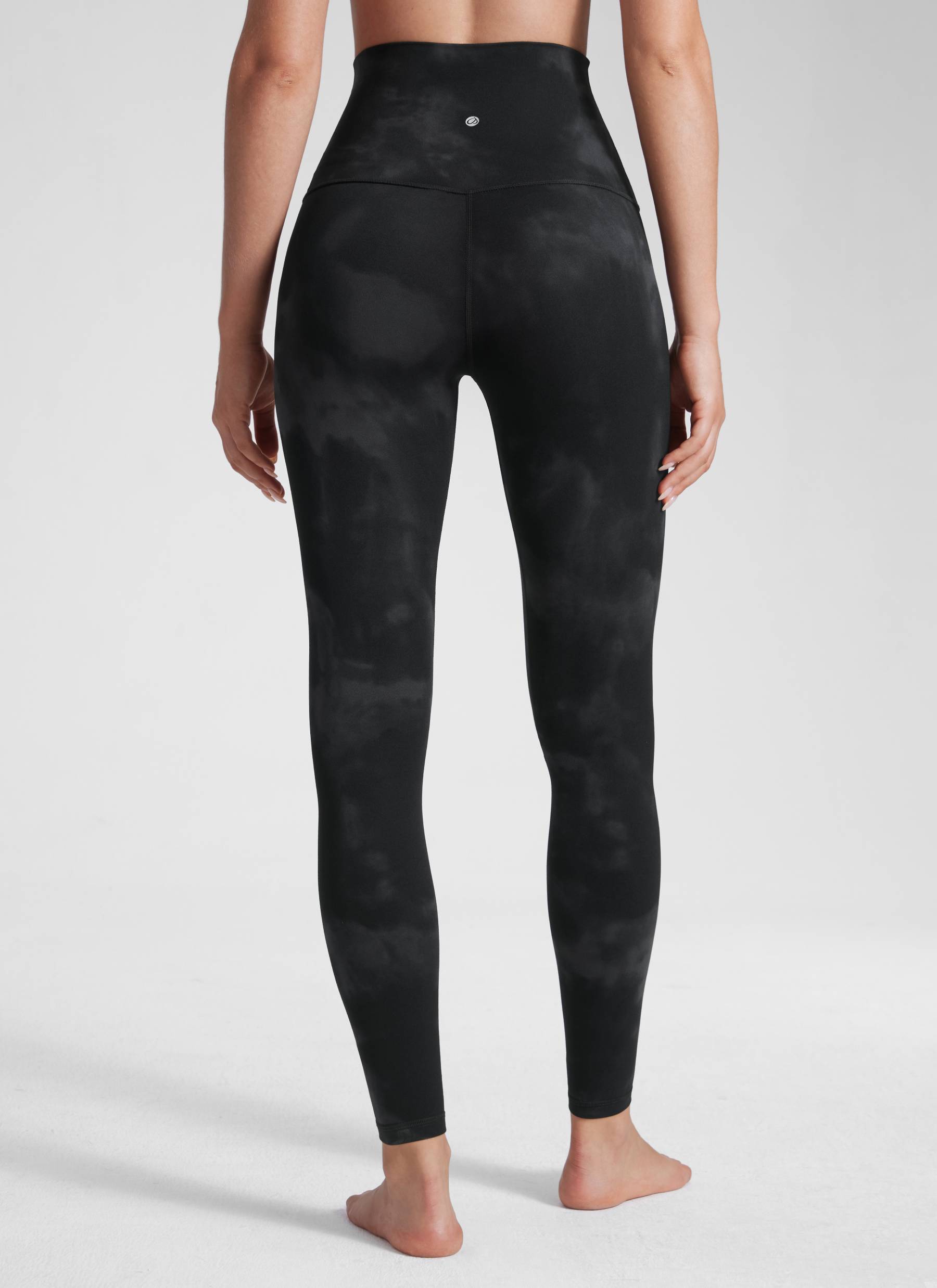 CRZ YOGA Dames Yoga Superhoge Taille Butterluxe Yoga Legging 71 cm Black Tie Dye Flowers