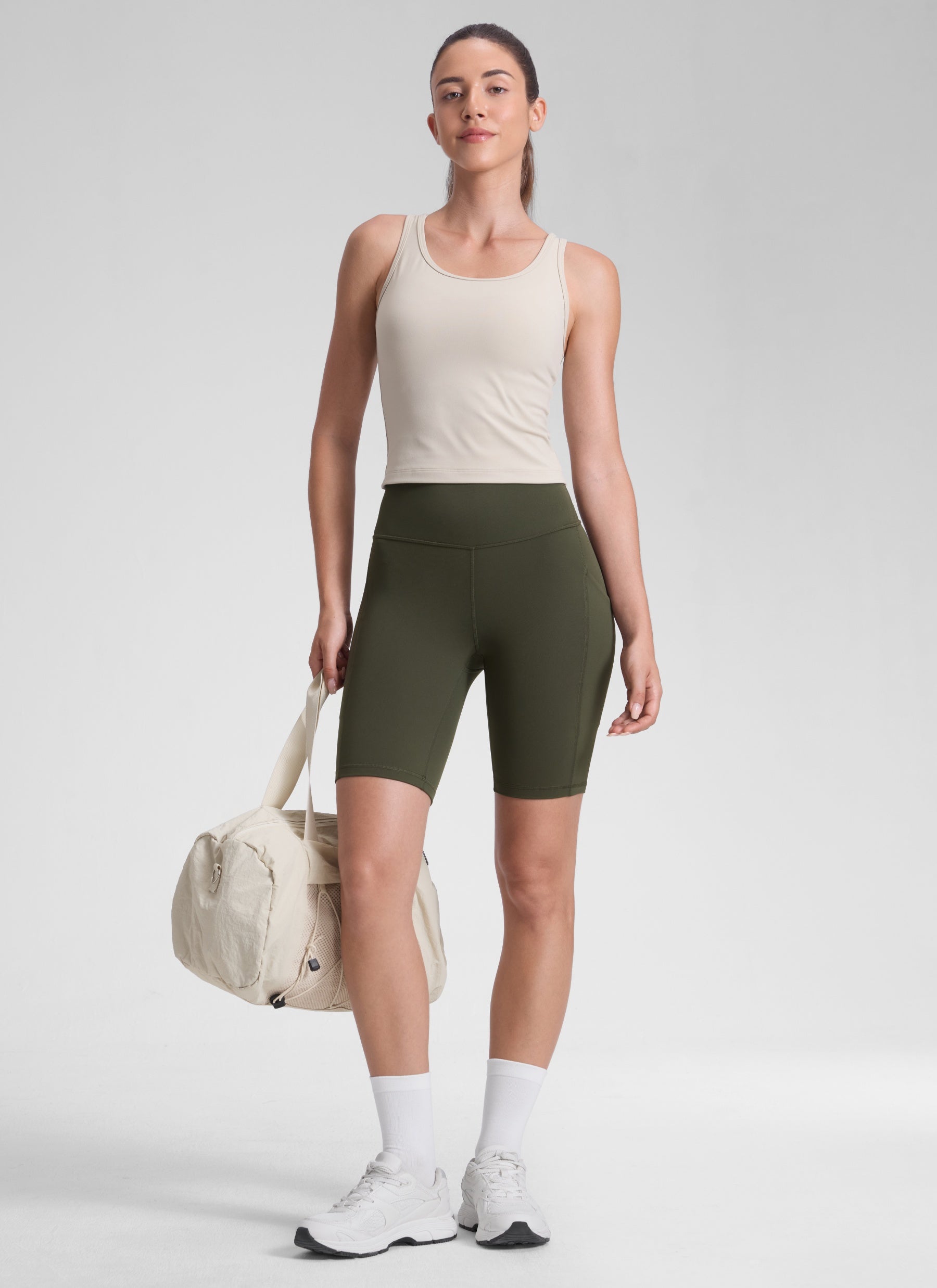 Short de biker Butterluxe de yoga à taille haute pour femme CRZ YOGA avec poches 20 cm Vert olive
