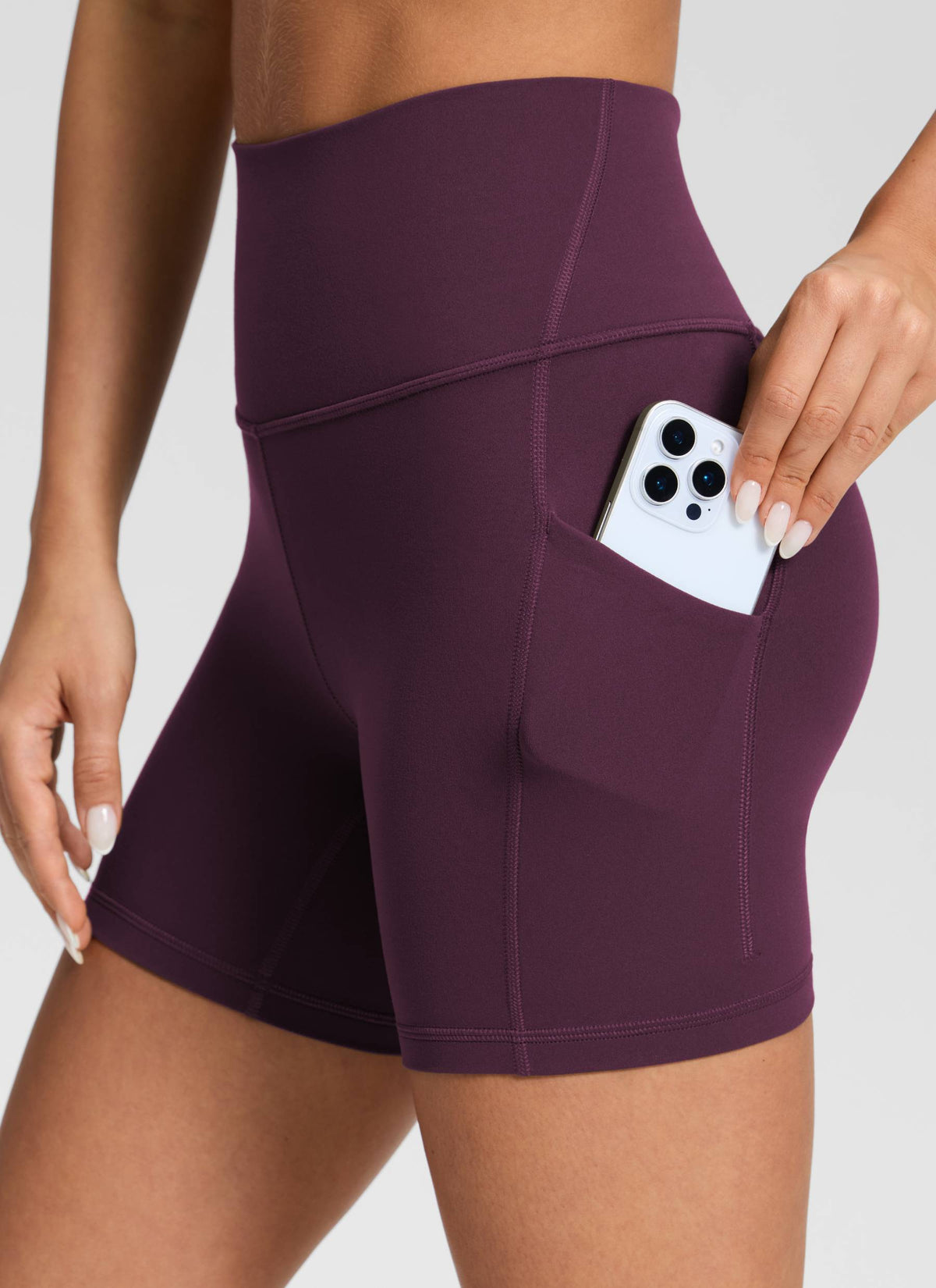 CRZ YOGA Naisten Yoga High Rise Biker Butterluxe taskulliset shortsit 13 cm Deep Purple @model_info:Isidora