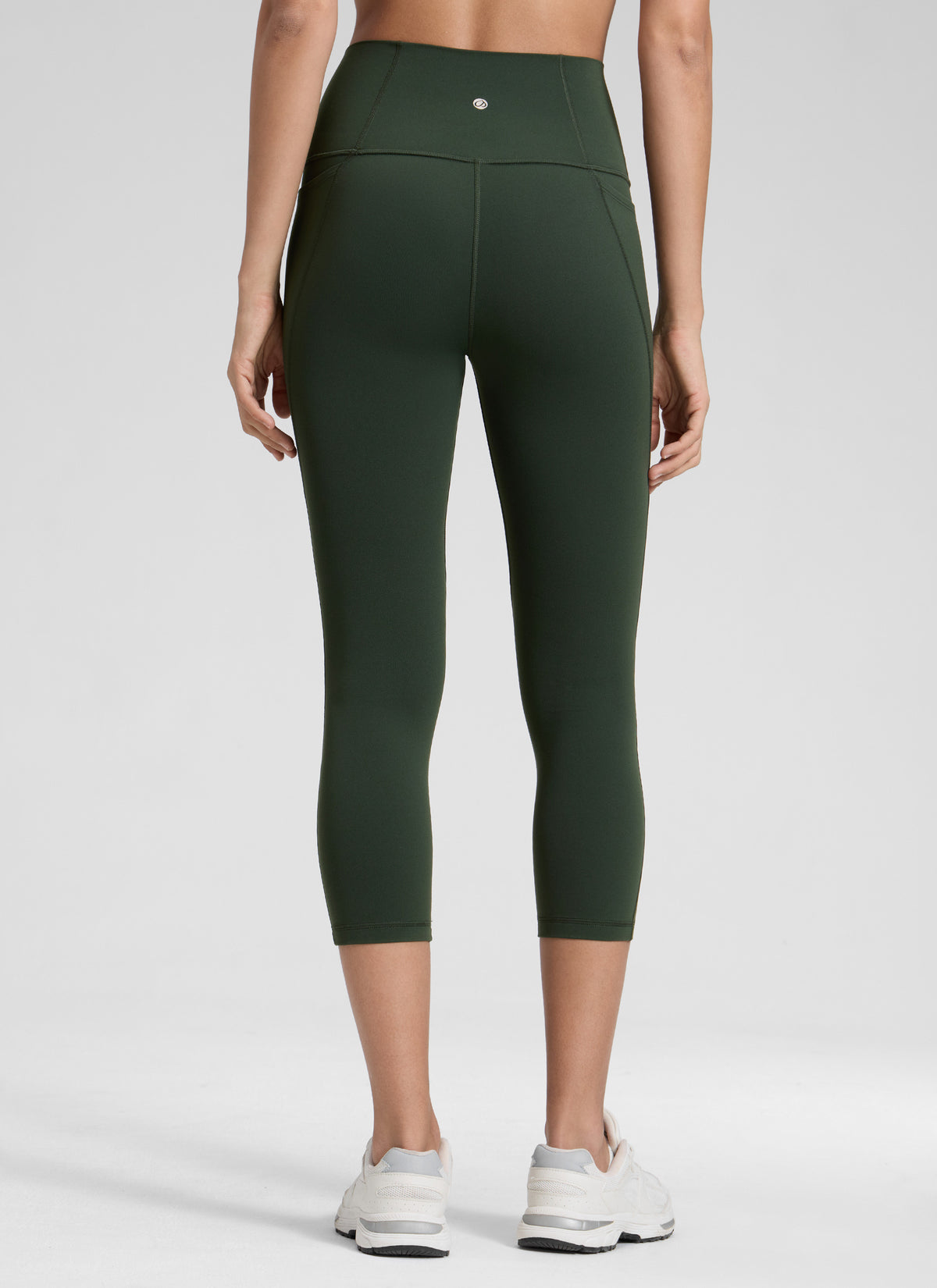 CRZ YOGA Women's Yoga High Rise Butterluxe Capri with Pockets 21'' Legend Green @model_info:Jenna